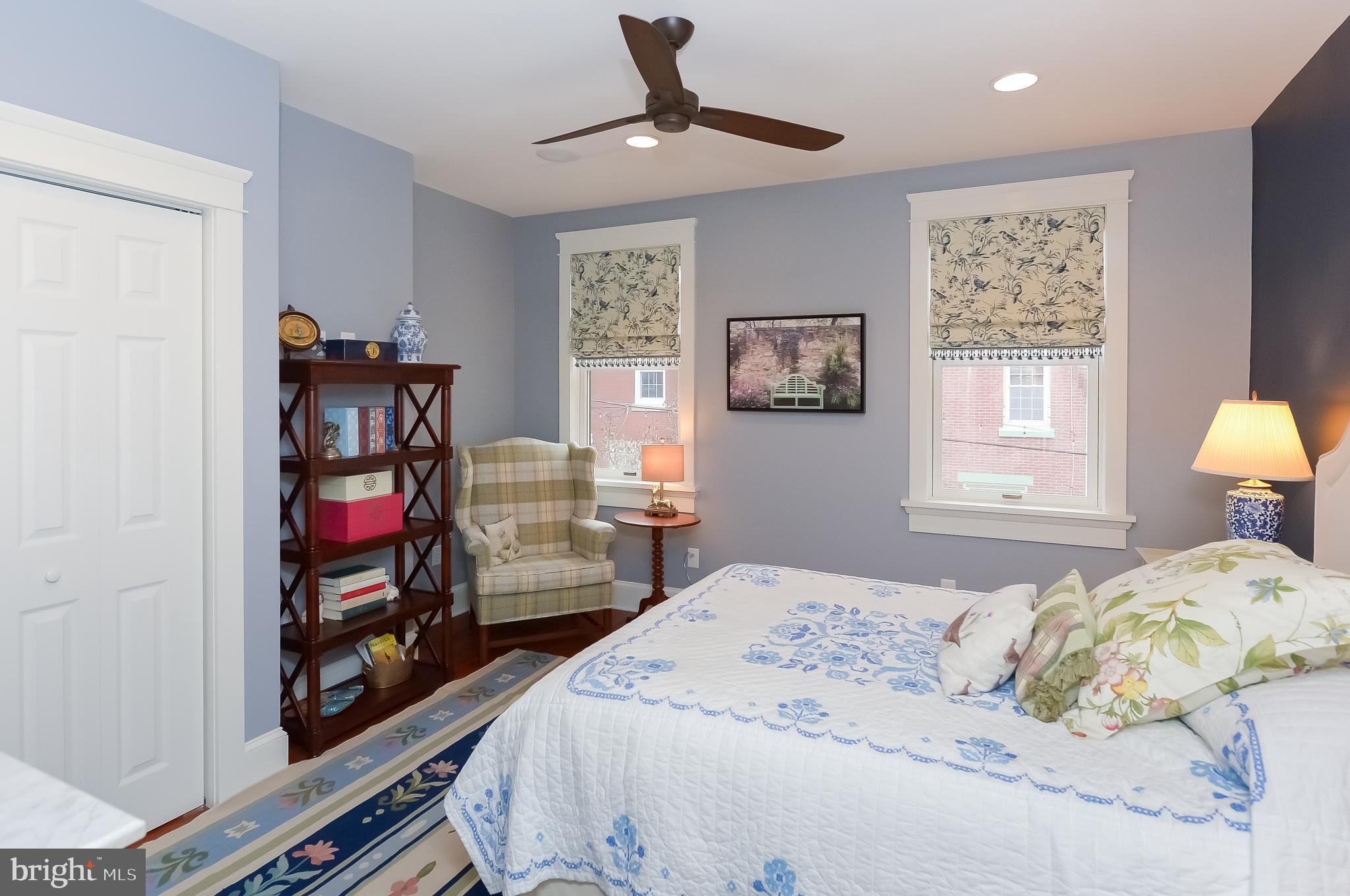 FAIRMOUNT - Residential