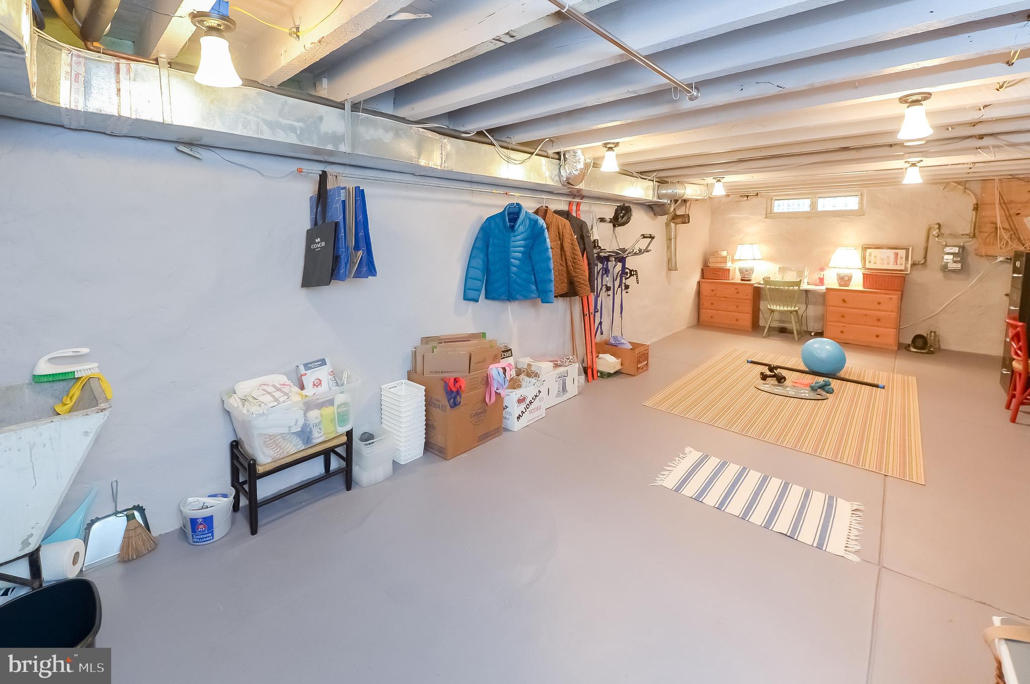 FAIRMOUNT - Residential