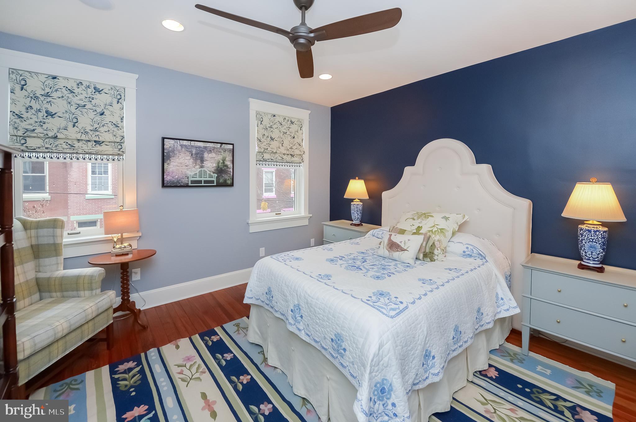 FAIRMOUNT - Residential