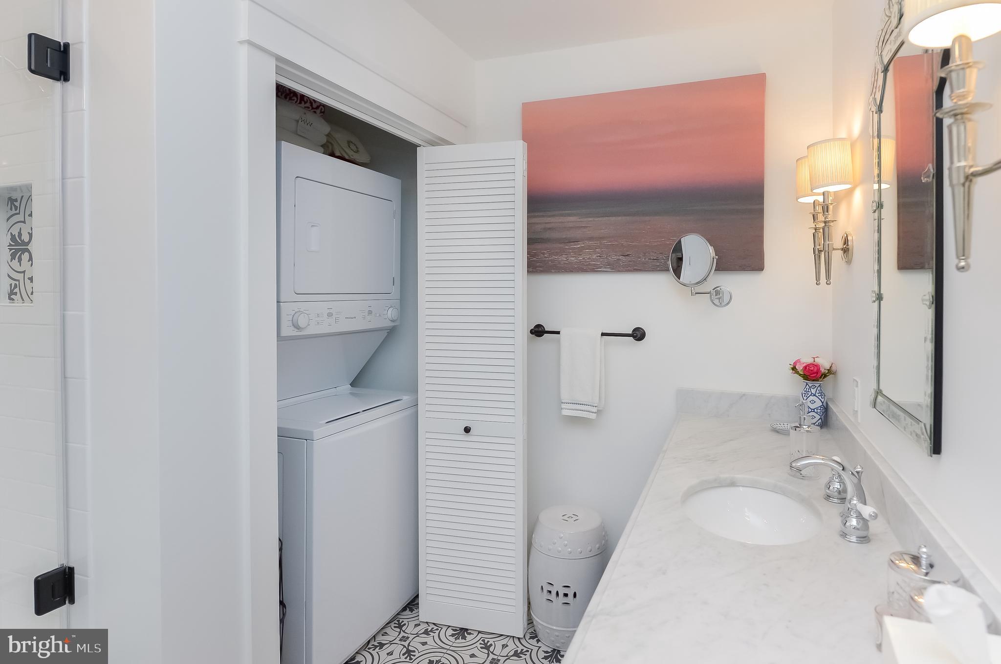 FAIRMOUNT - Residential