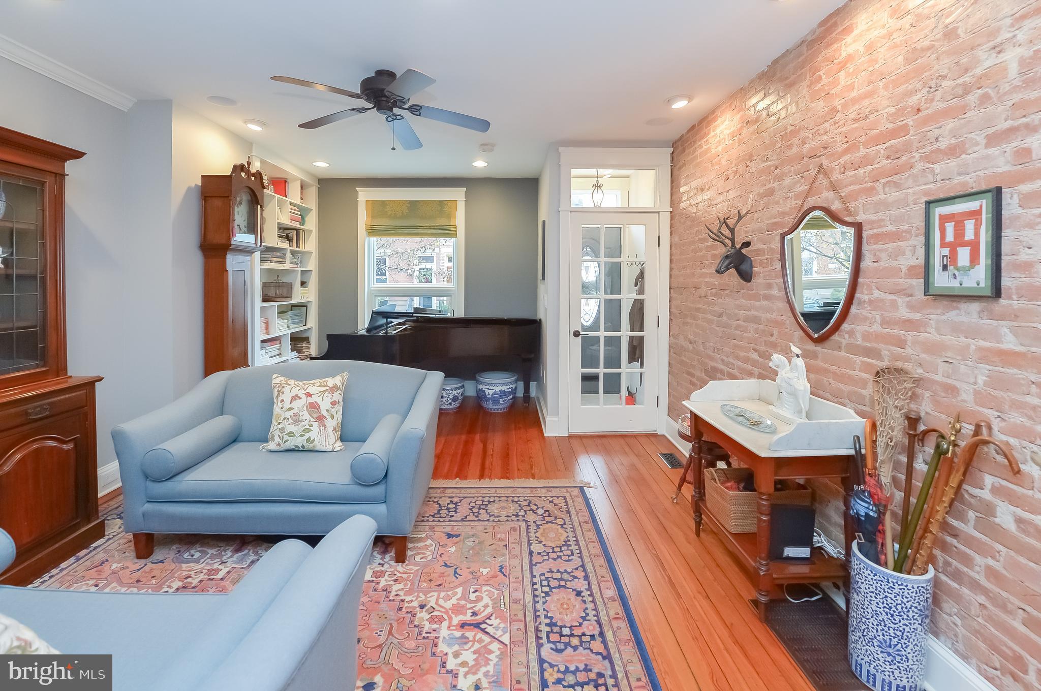 FAIRMOUNT - Residential