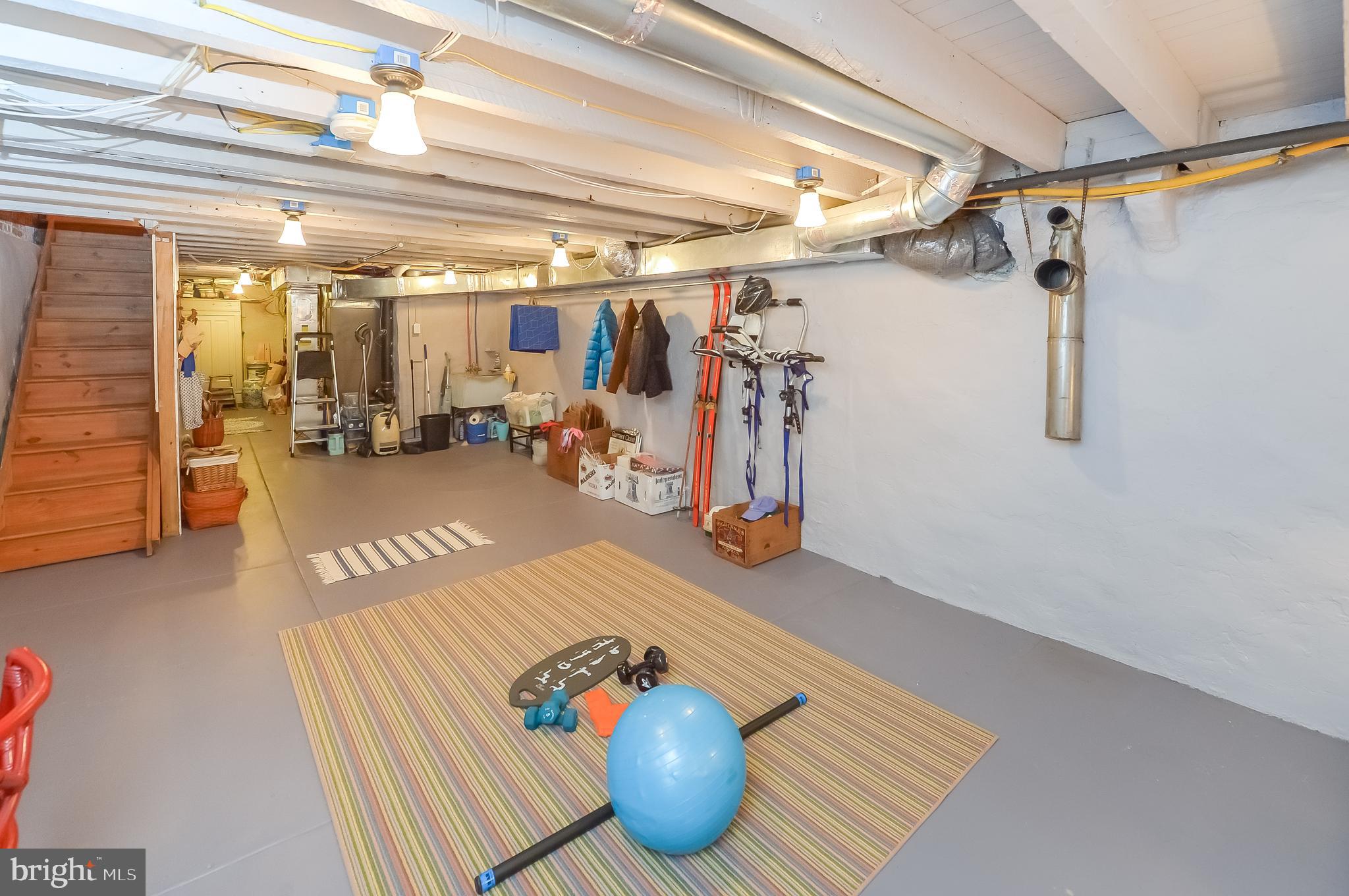 FAIRMOUNT - Residential