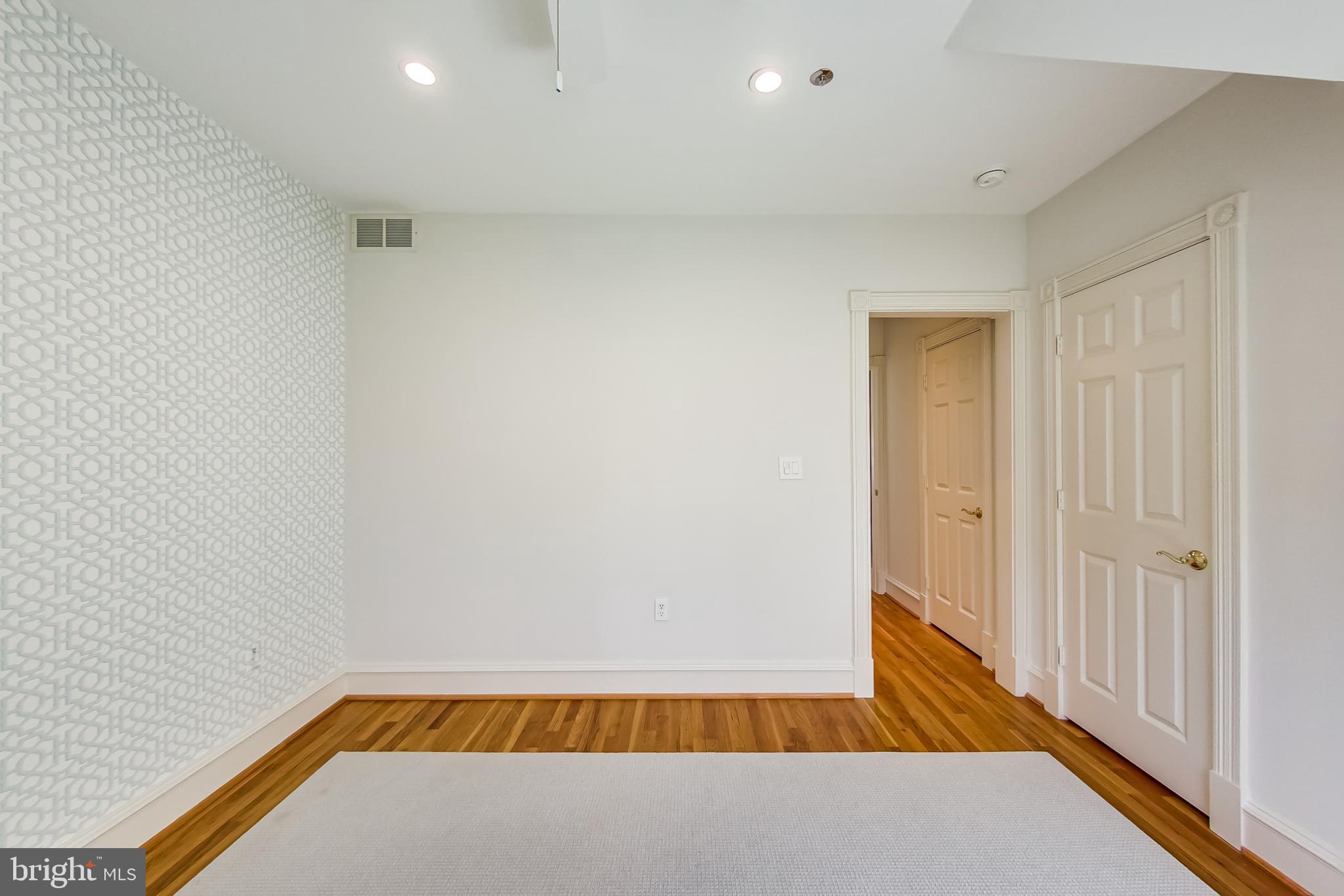 EDGEMOOR - Residential