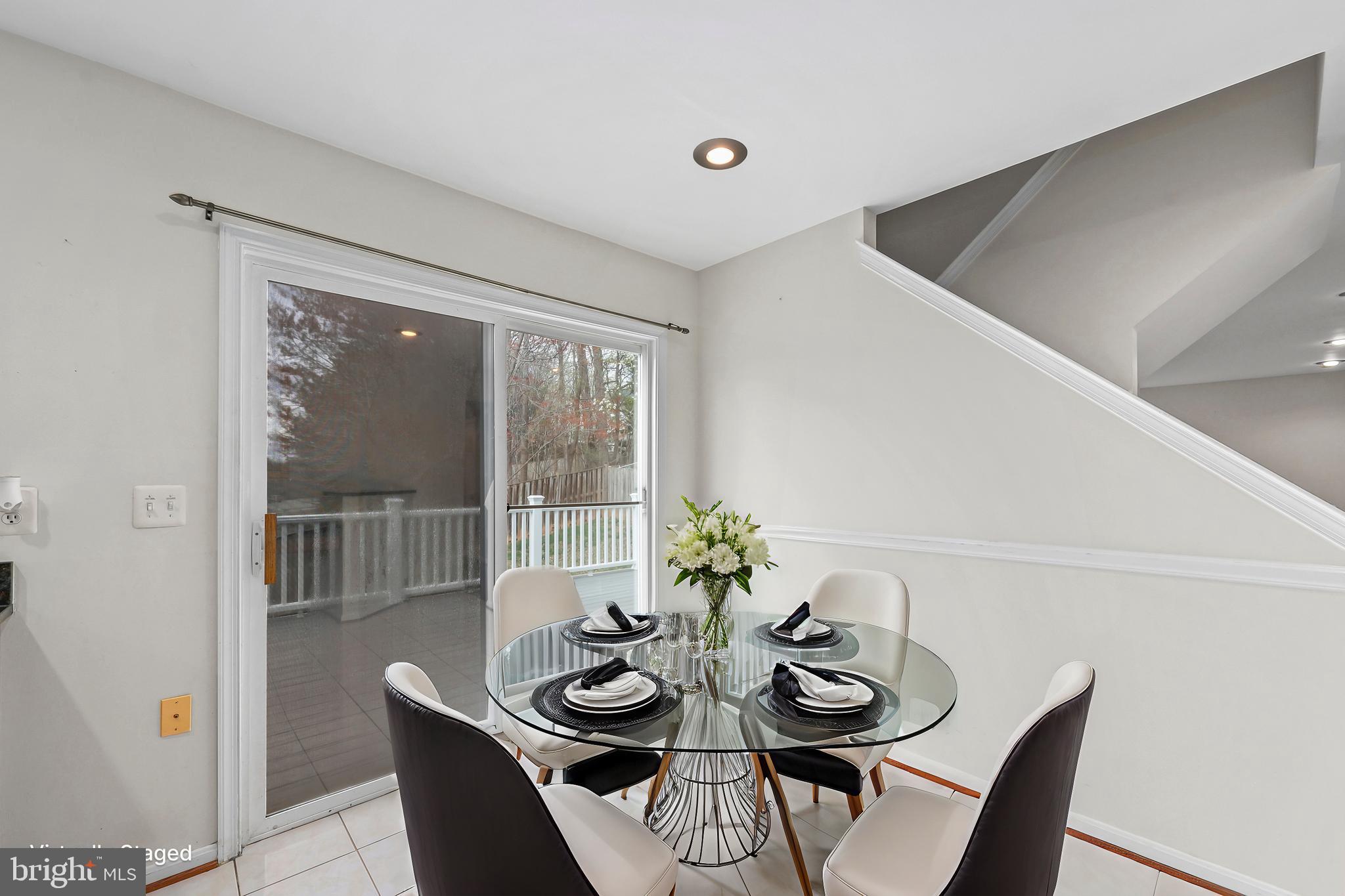 BLOOMS CROSSING - Residential