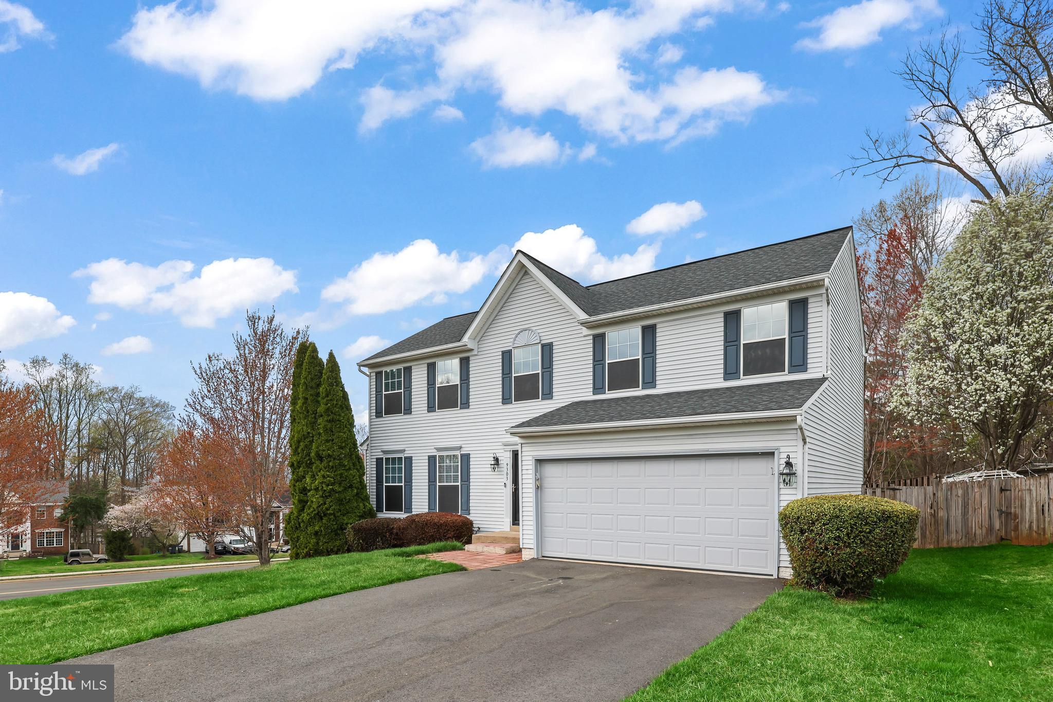 BLOOMS CROSSING - Residential