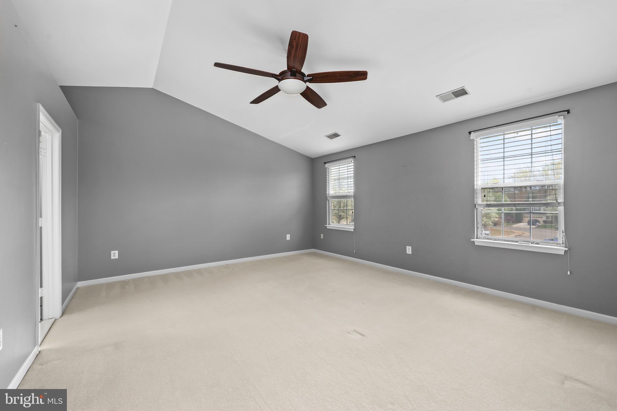 BLOOMS CROSSING - Residential