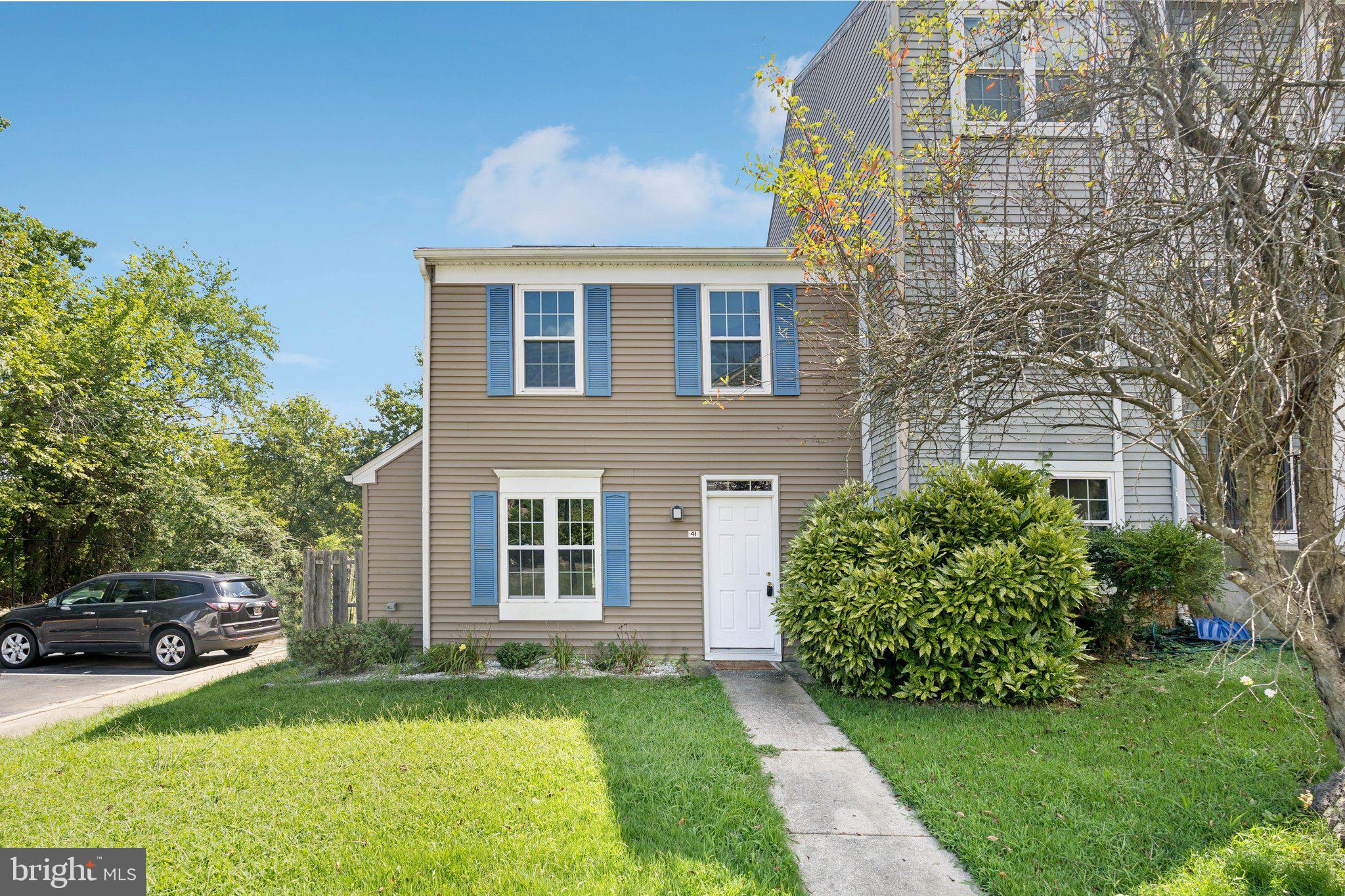 This charming 3-bedroom, 1.5-bath end-unit townhouse offers a traditional floor plan with a spacious living room and a separate dining area, perfect for both everyday living and entertaining. The large eat-in kitchen features stainless steel appliances and plenty of space for casual meals. Upstairs, you’ll find three comfortable bedrooms and a full bath. Enjoy outdoor living in the big fenced backyard—ideal for gardening, play, or hosting gatherings. With assigned parking included, this home combines convenience and comfort in a great location.Ideally located near shopping, dining, commuter routes, and community amenities, this move-in ready townhome is ready to welcome its next owners.
Inquire about the 15k in closing cost program for Charles County residents and workers!