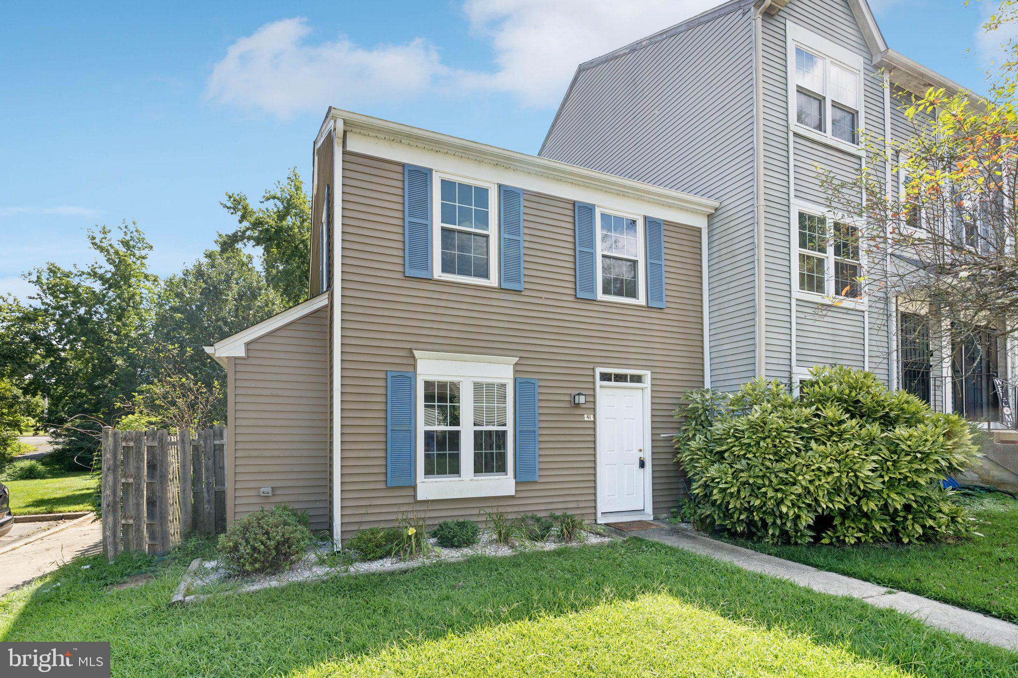 41 DOVE TREE COURT