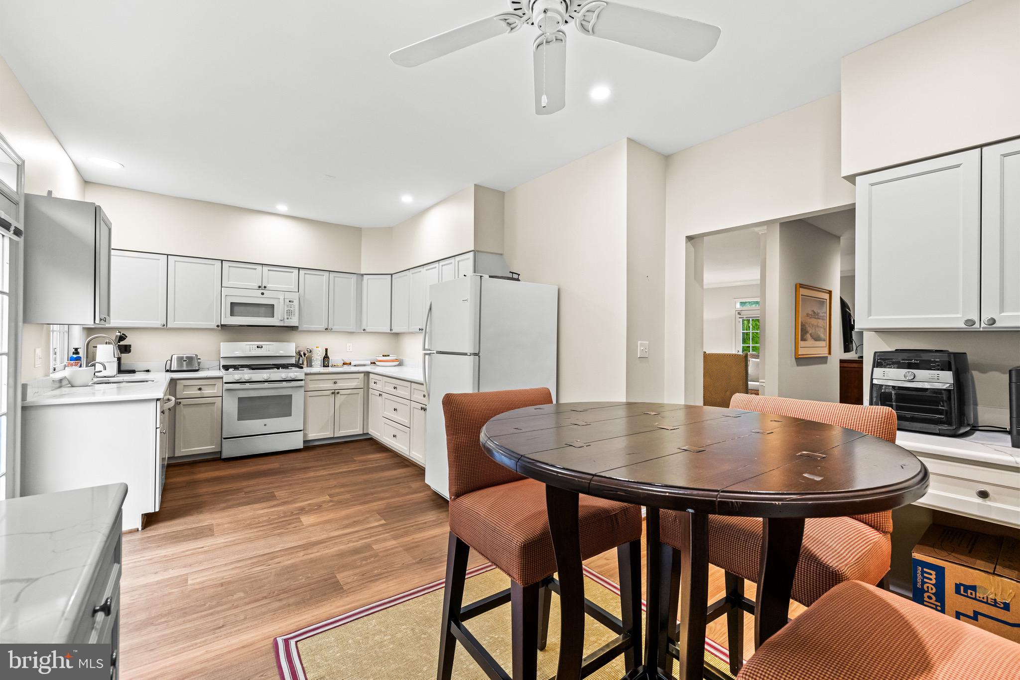 MAYS CHAPEL VILLAGE - Residential