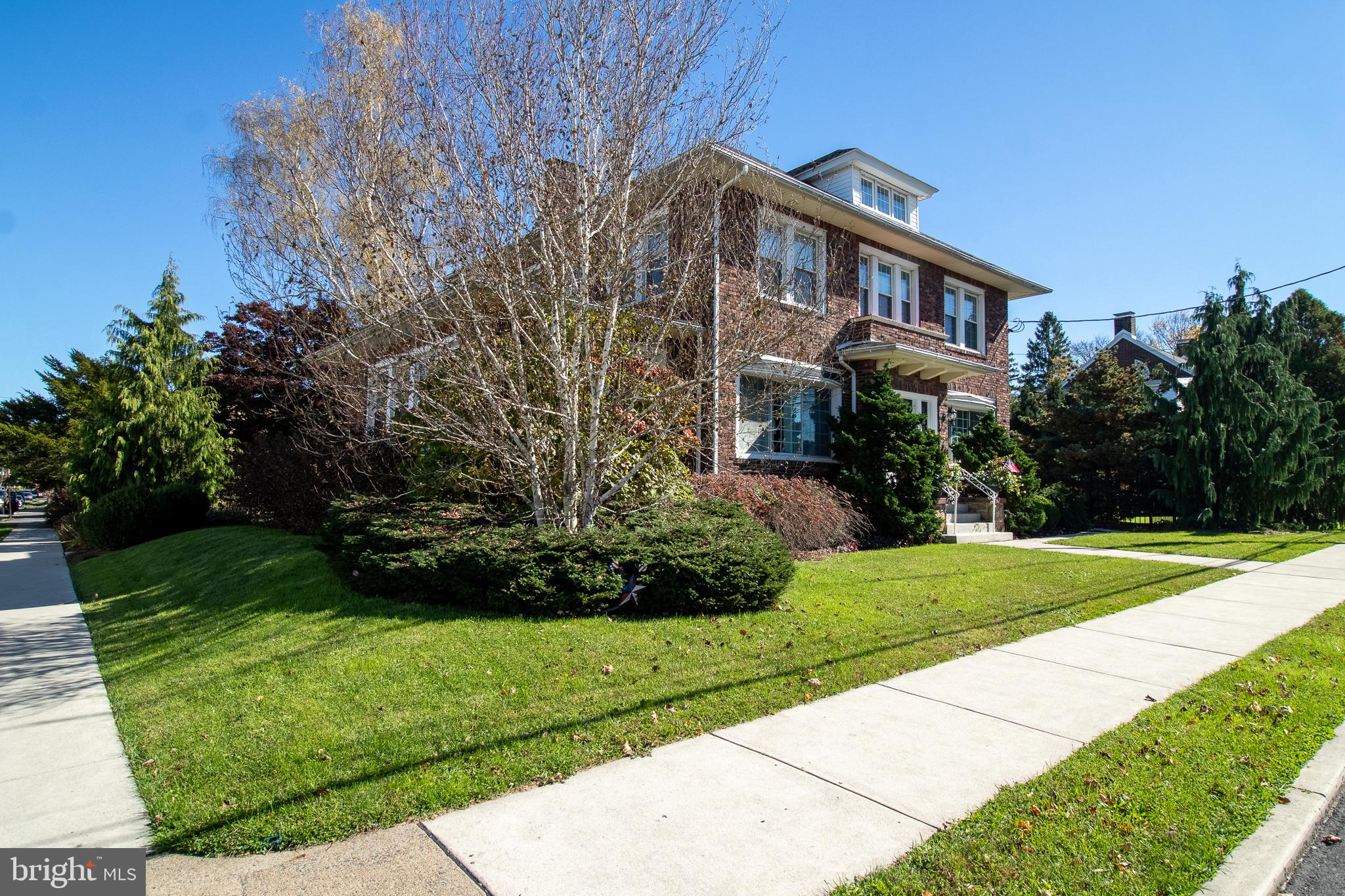 77 N CENTER STREET