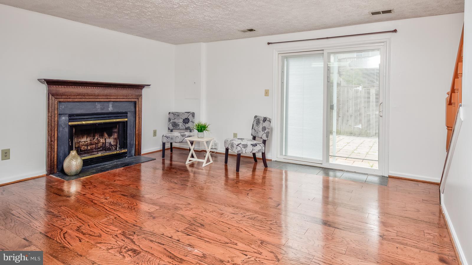 HERITAGE ESTATES - Residential Lease