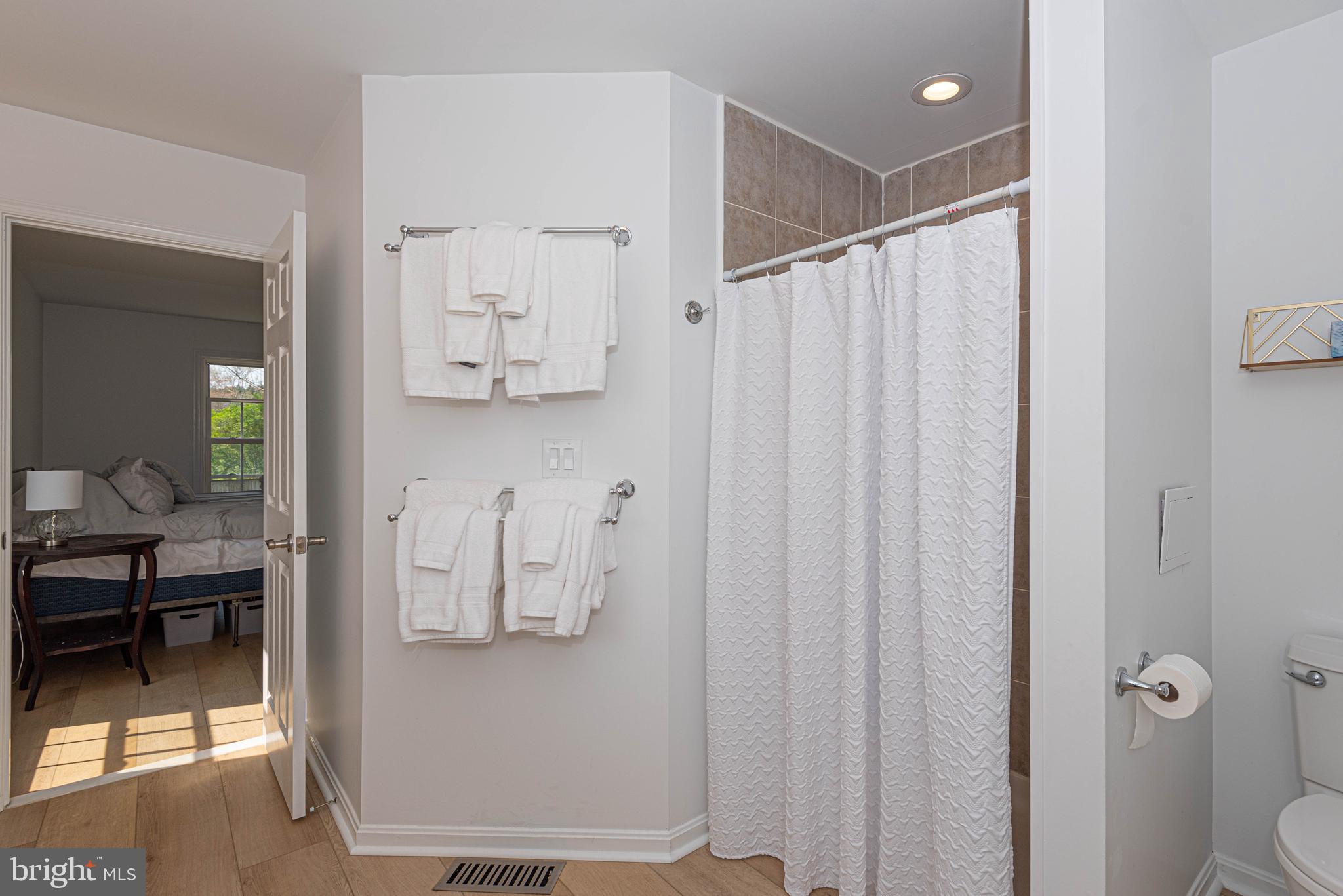 BURLEY HEIGHTS - Residential