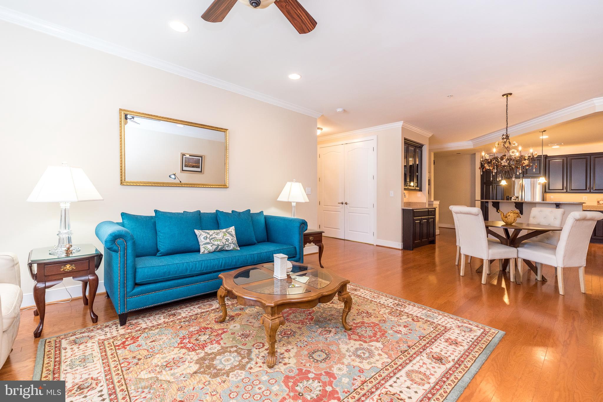 MERIDIAN VALLEY SQ - Residential