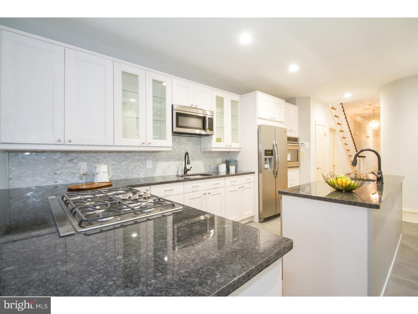 SOCIETY HILL - Residential