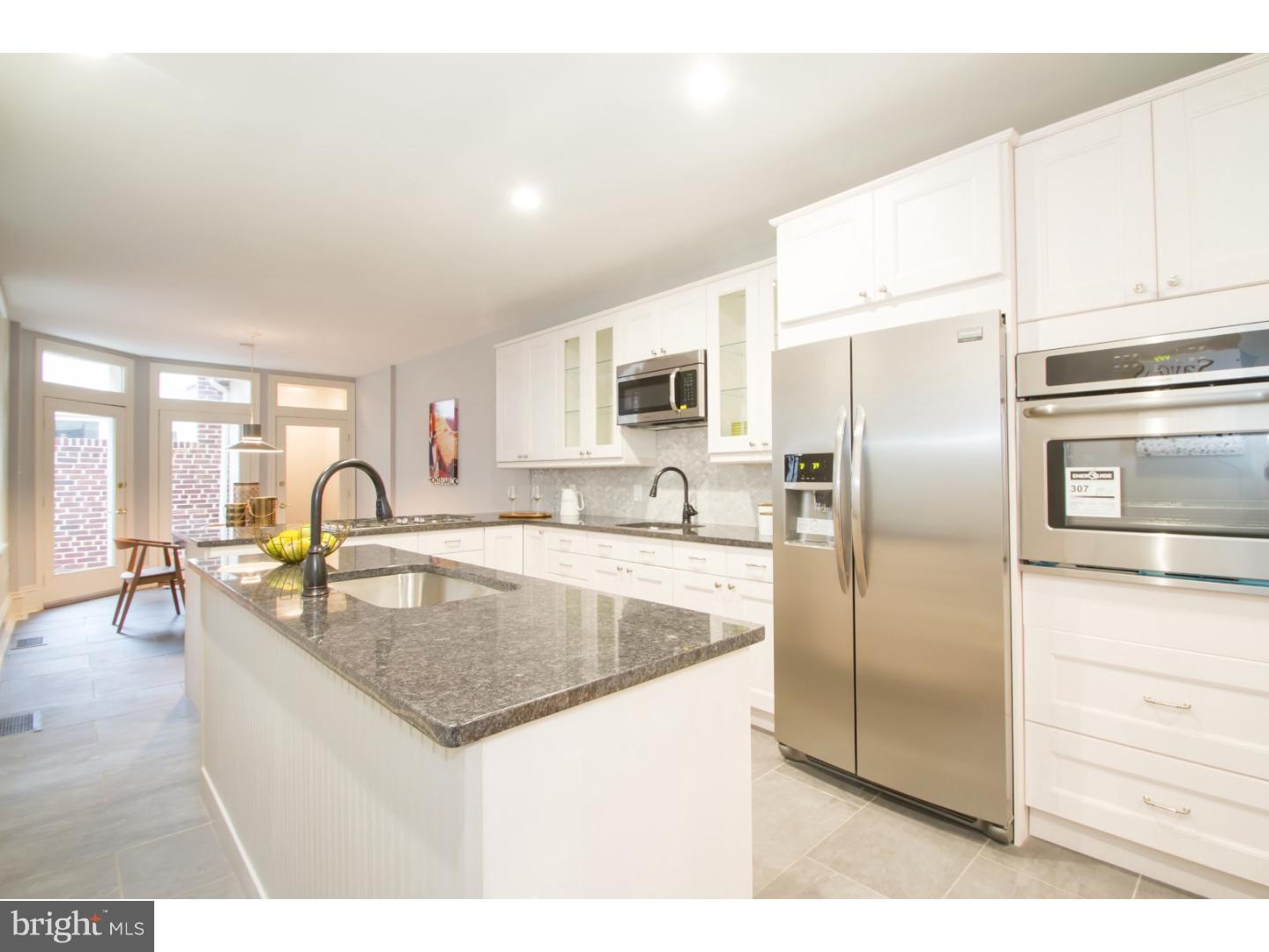 SOCIETY HILL - Residential