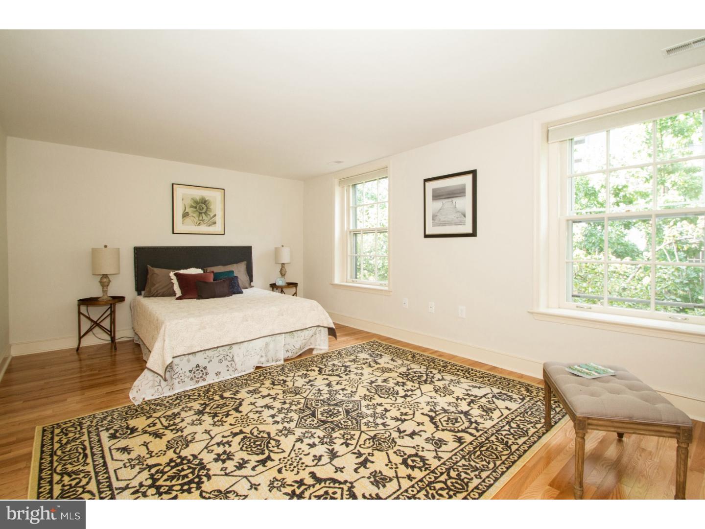 SOCIETY HILL - Residential