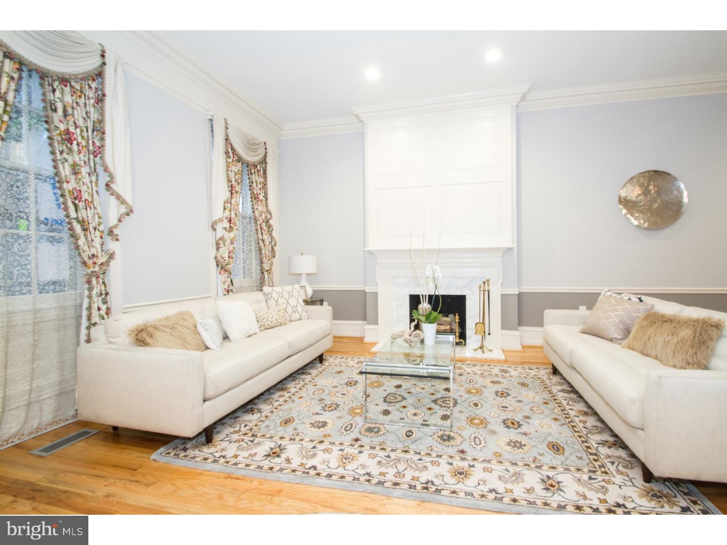 SOCIETY HILL - Residential