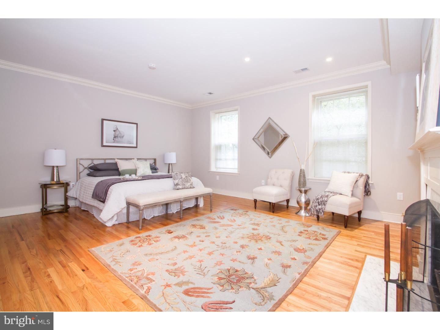 SOCIETY HILL - Residential