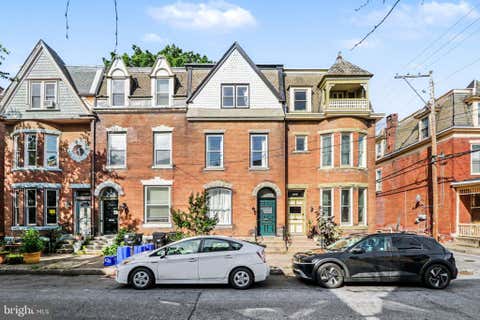 Townhouse For Sale - 1710 Green Street<br/> HARRISBURG, PA 17102