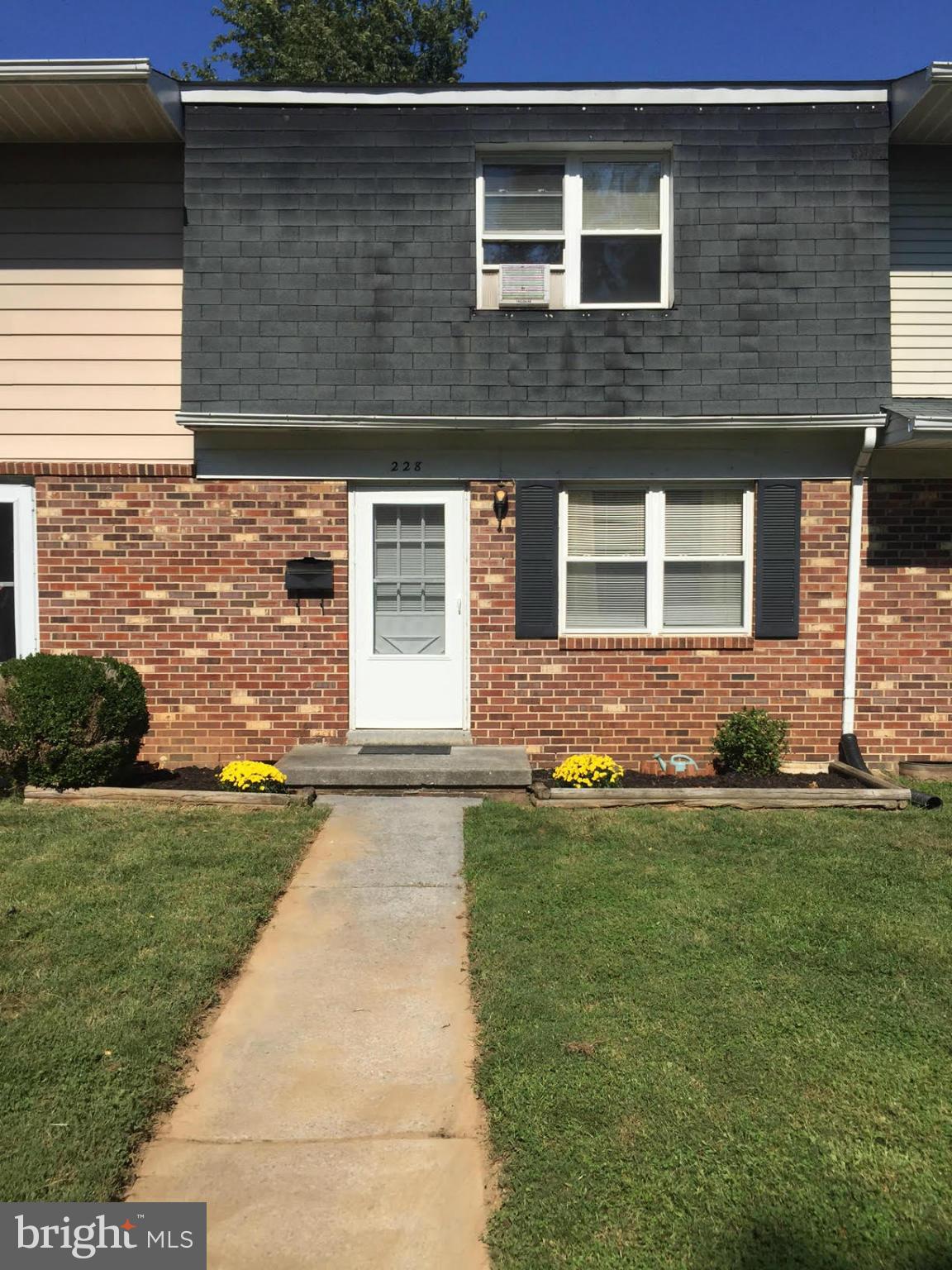 BATTLETOWN - Residential Lease