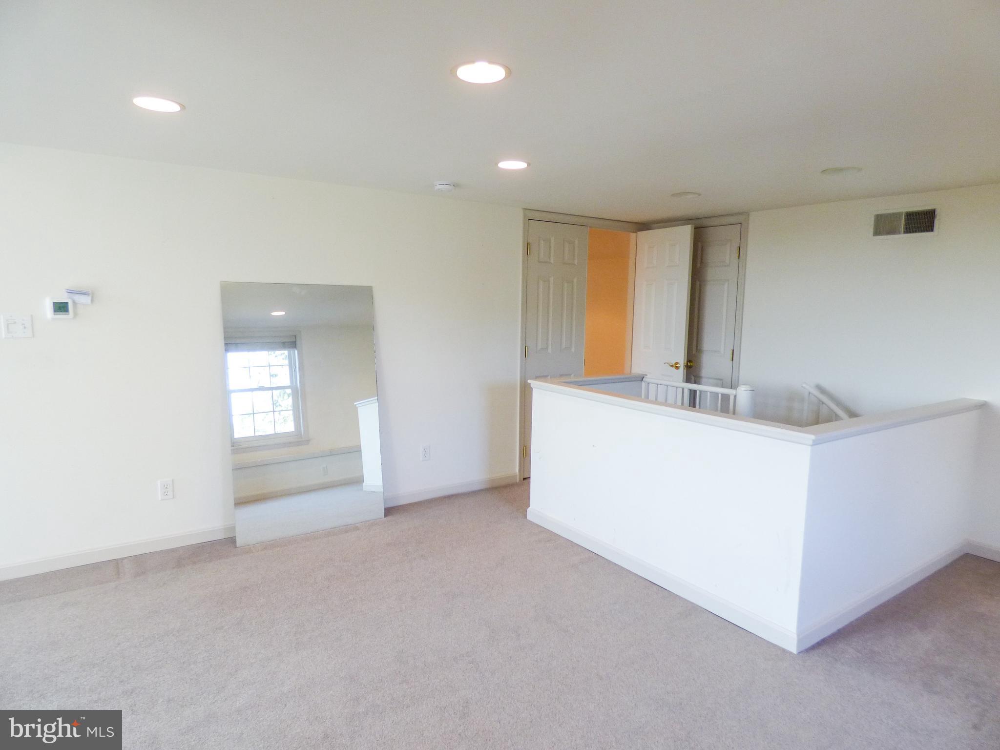 ARLINGTON WEST - Residential