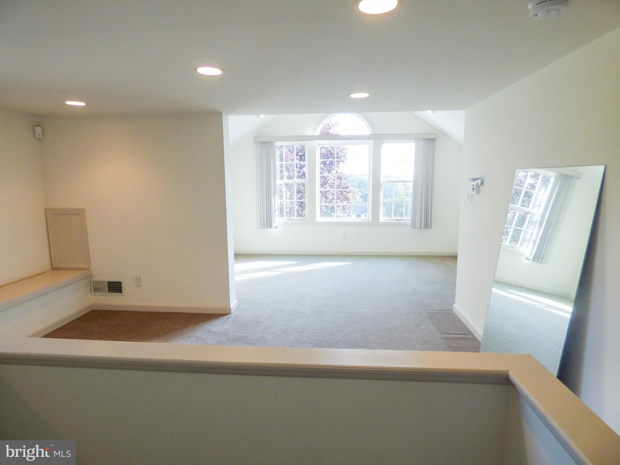 ARLINGTON WEST - Residential