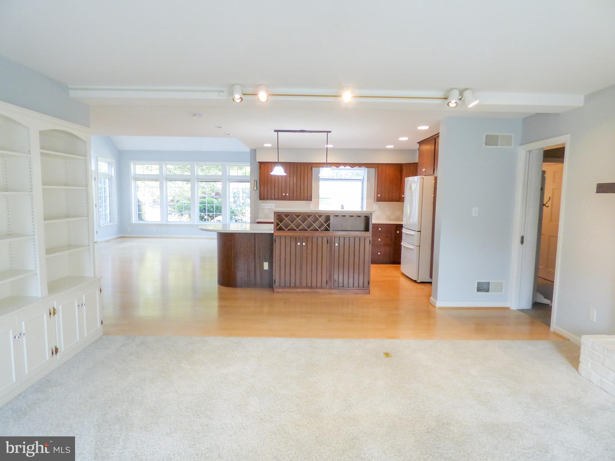 ARLINGTON WEST - Residential