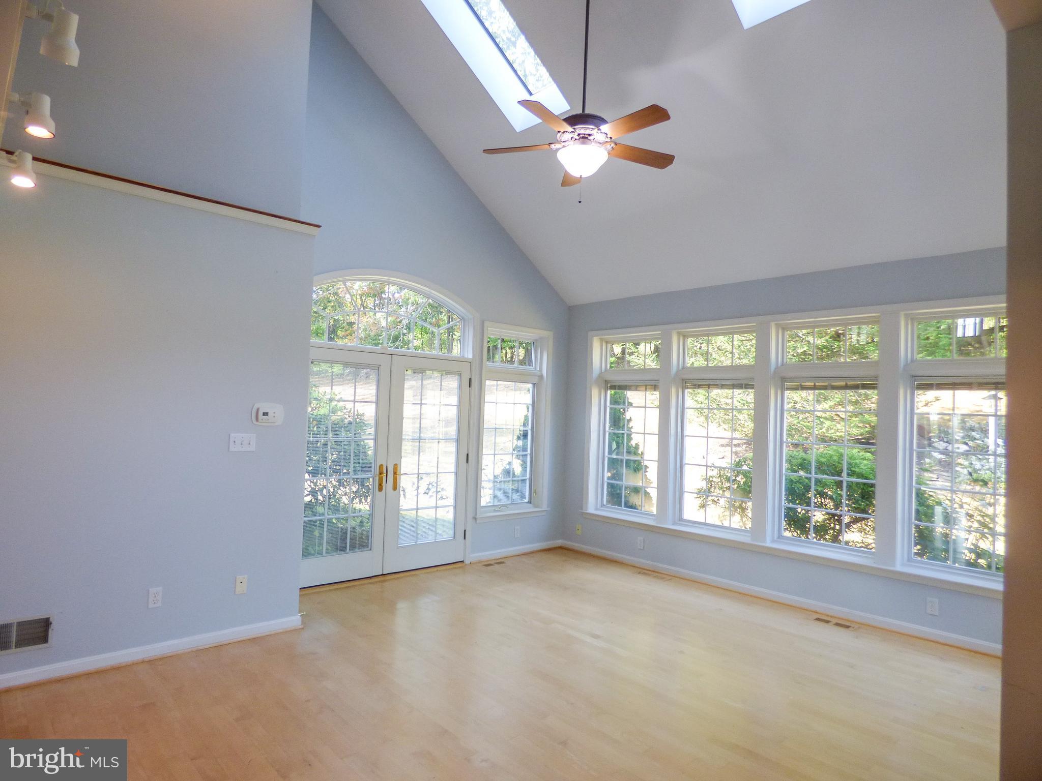 ARLINGTON WEST - Residential