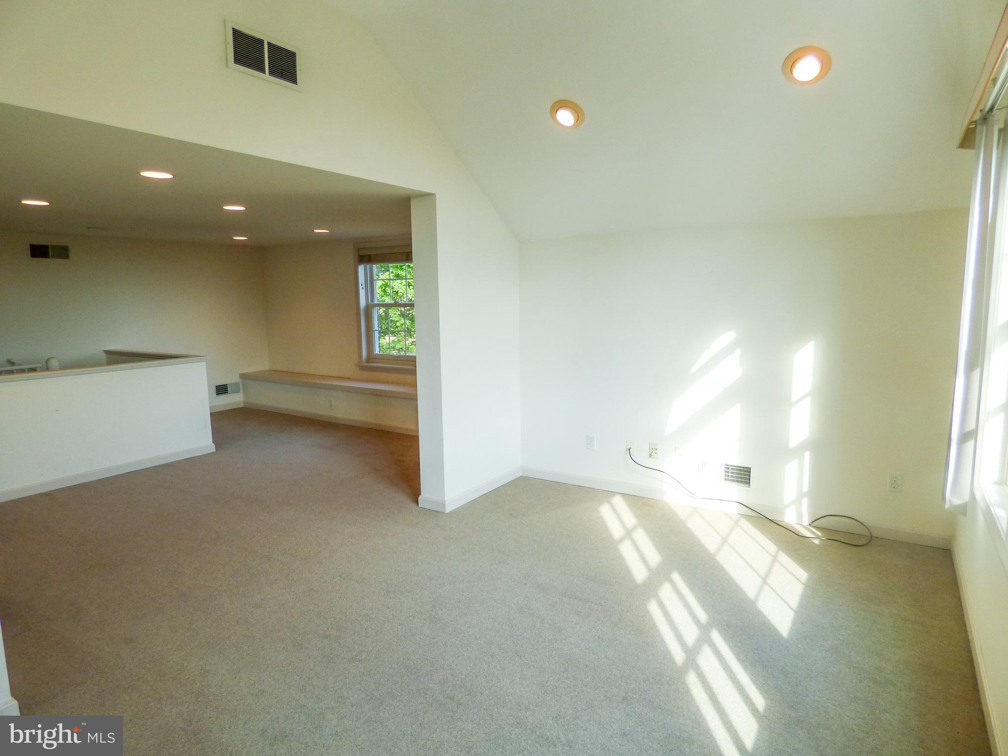 ARLINGTON WEST - Residential