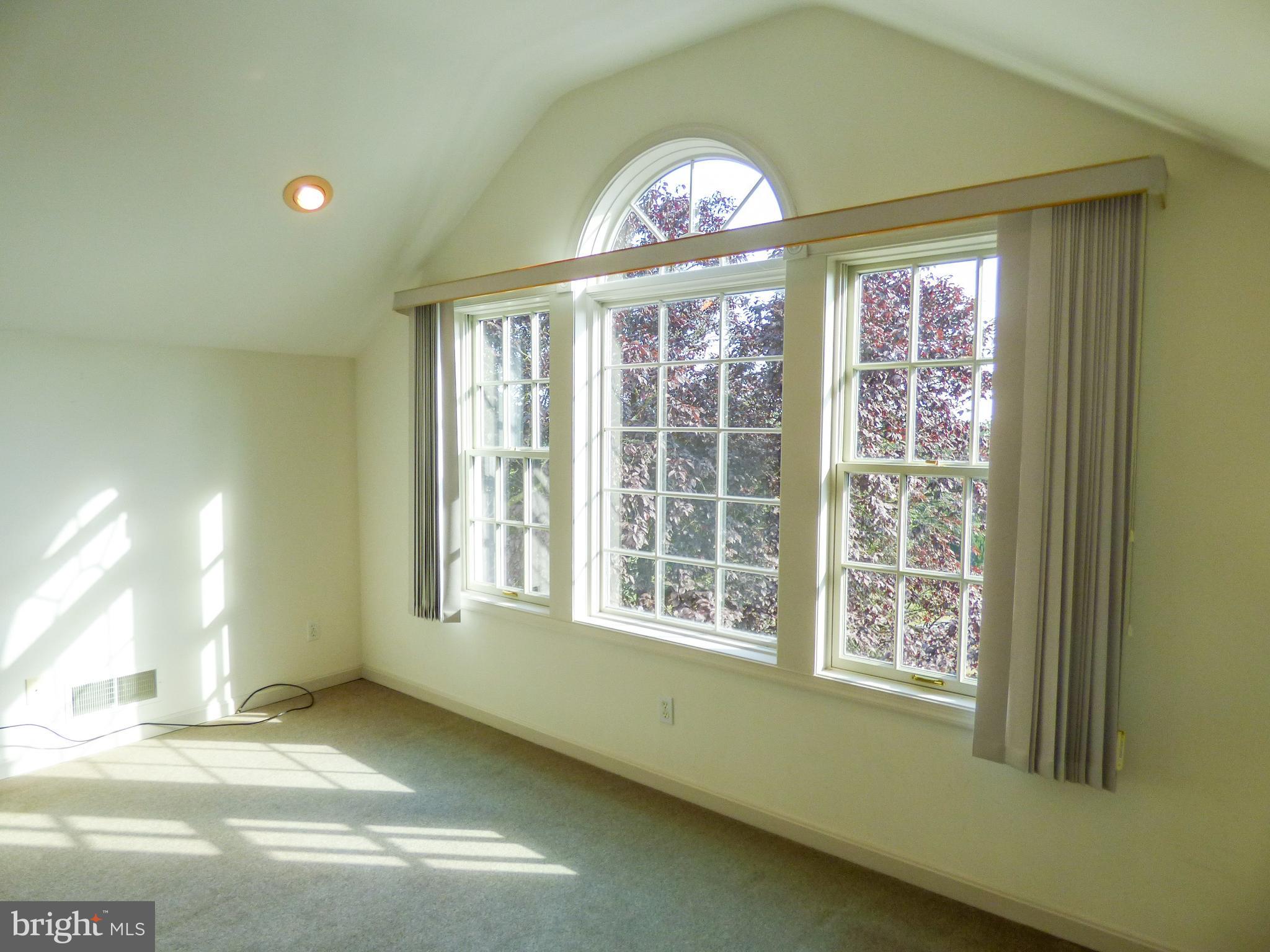 ARLINGTON WEST - Residential