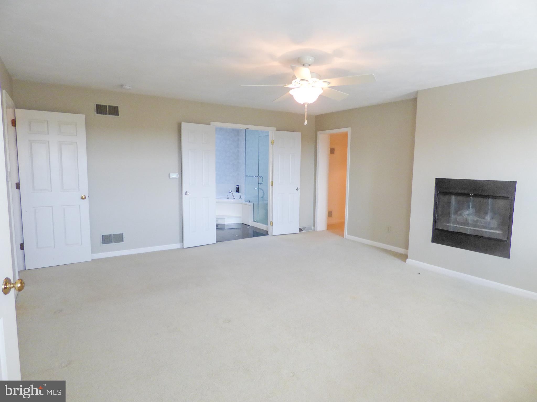 ARLINGTON WEST - Residential