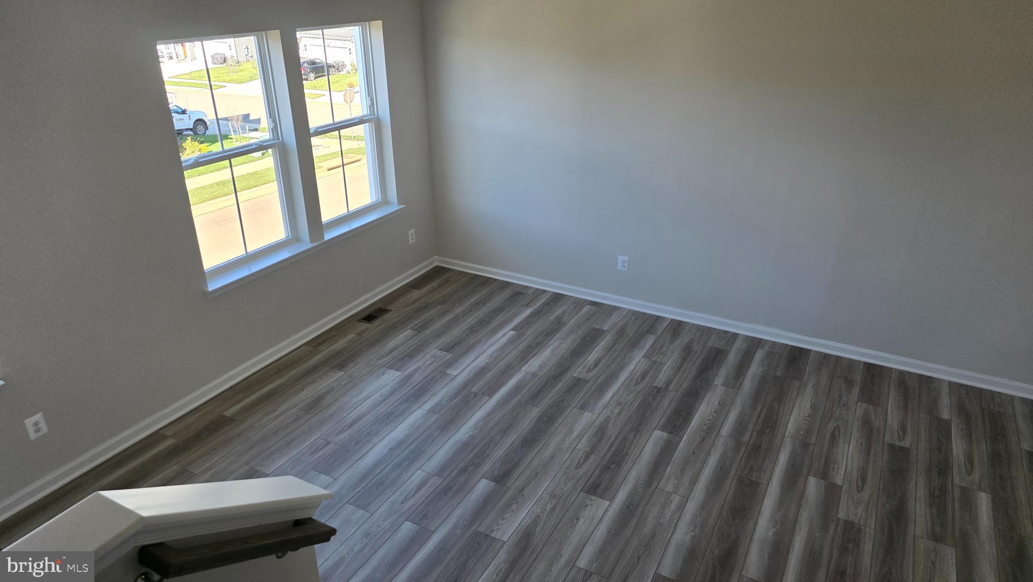 RED CLOVER MEADOWS - Residential Lease