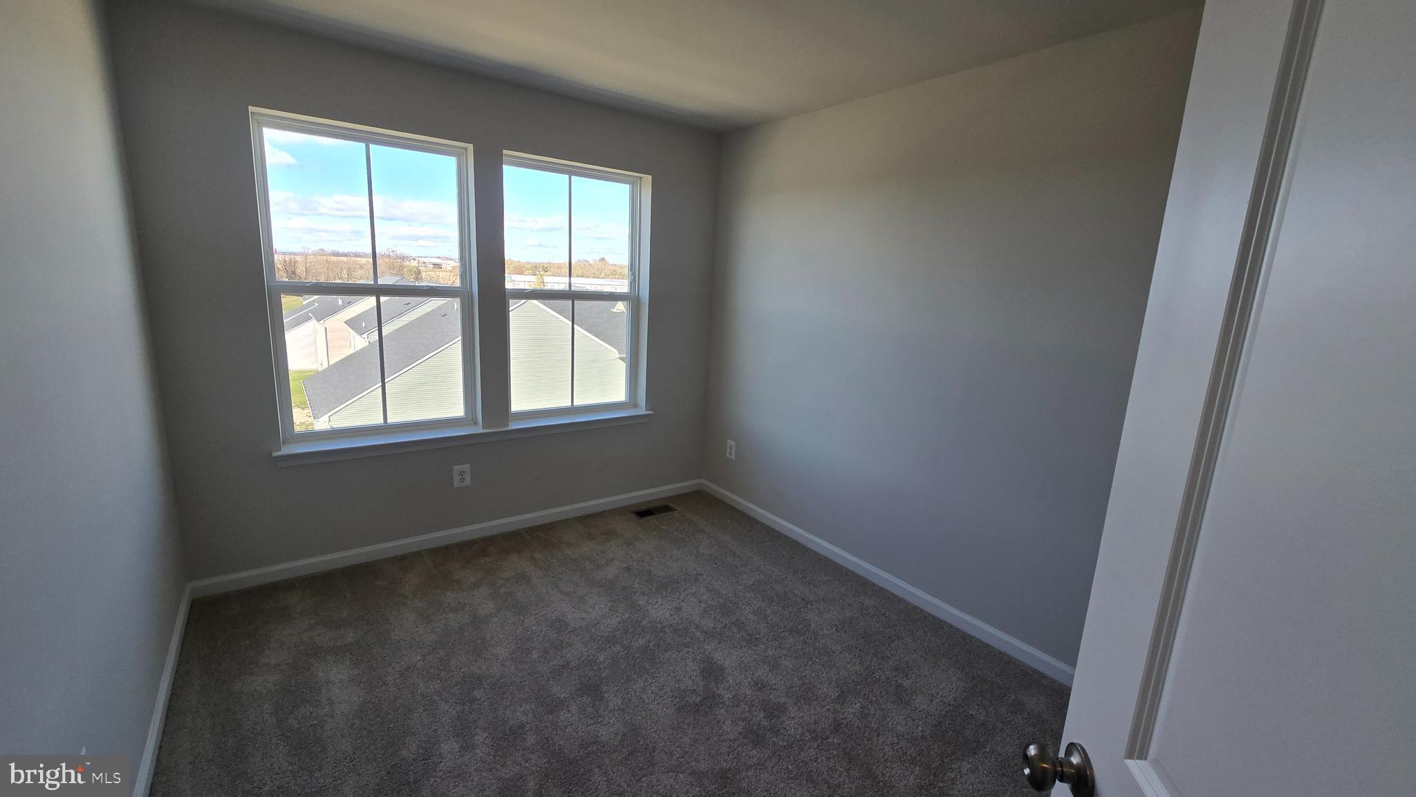 RED CLOVER MEADOWS - Residential Lease