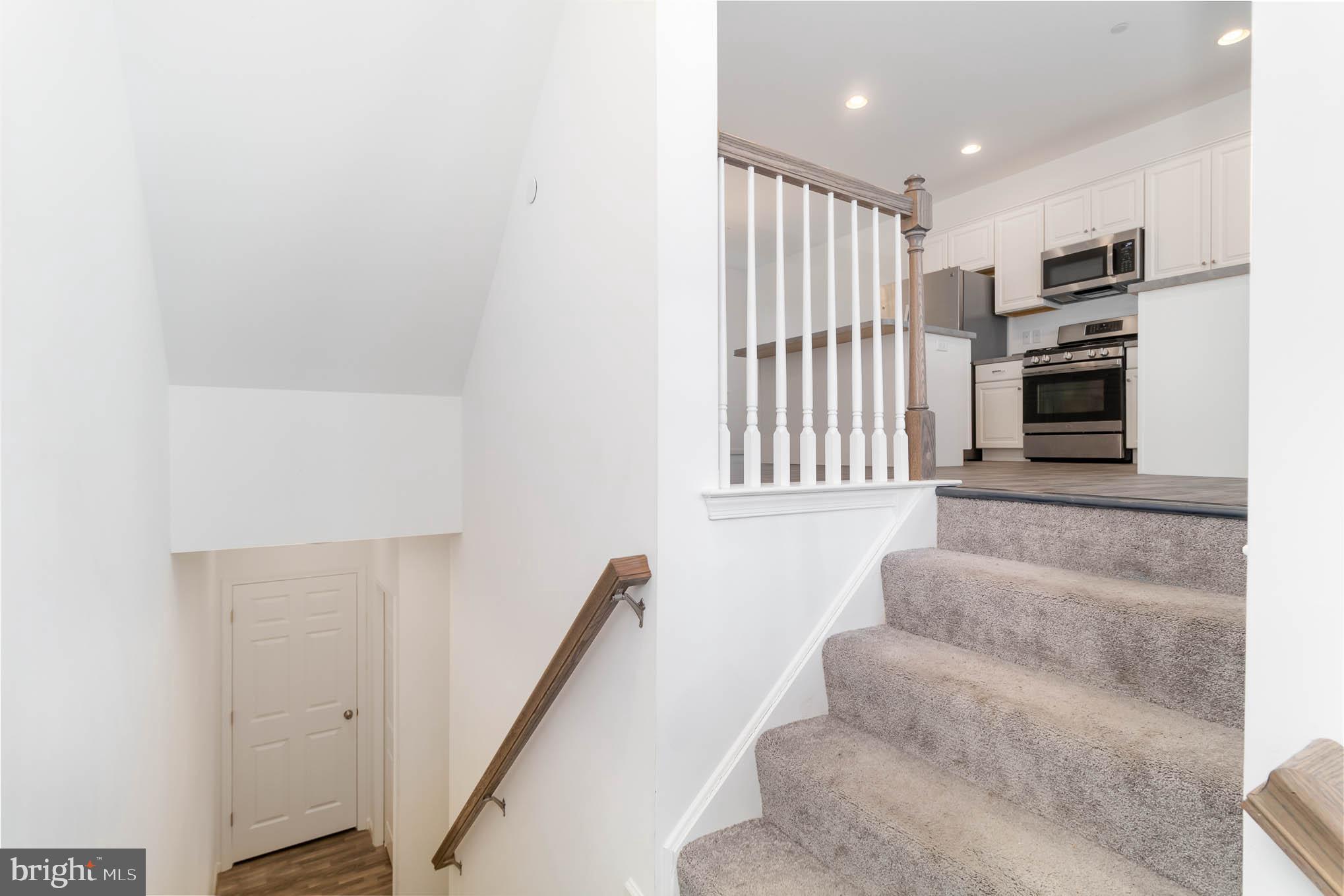 HANBURY COURT - Residential Lease