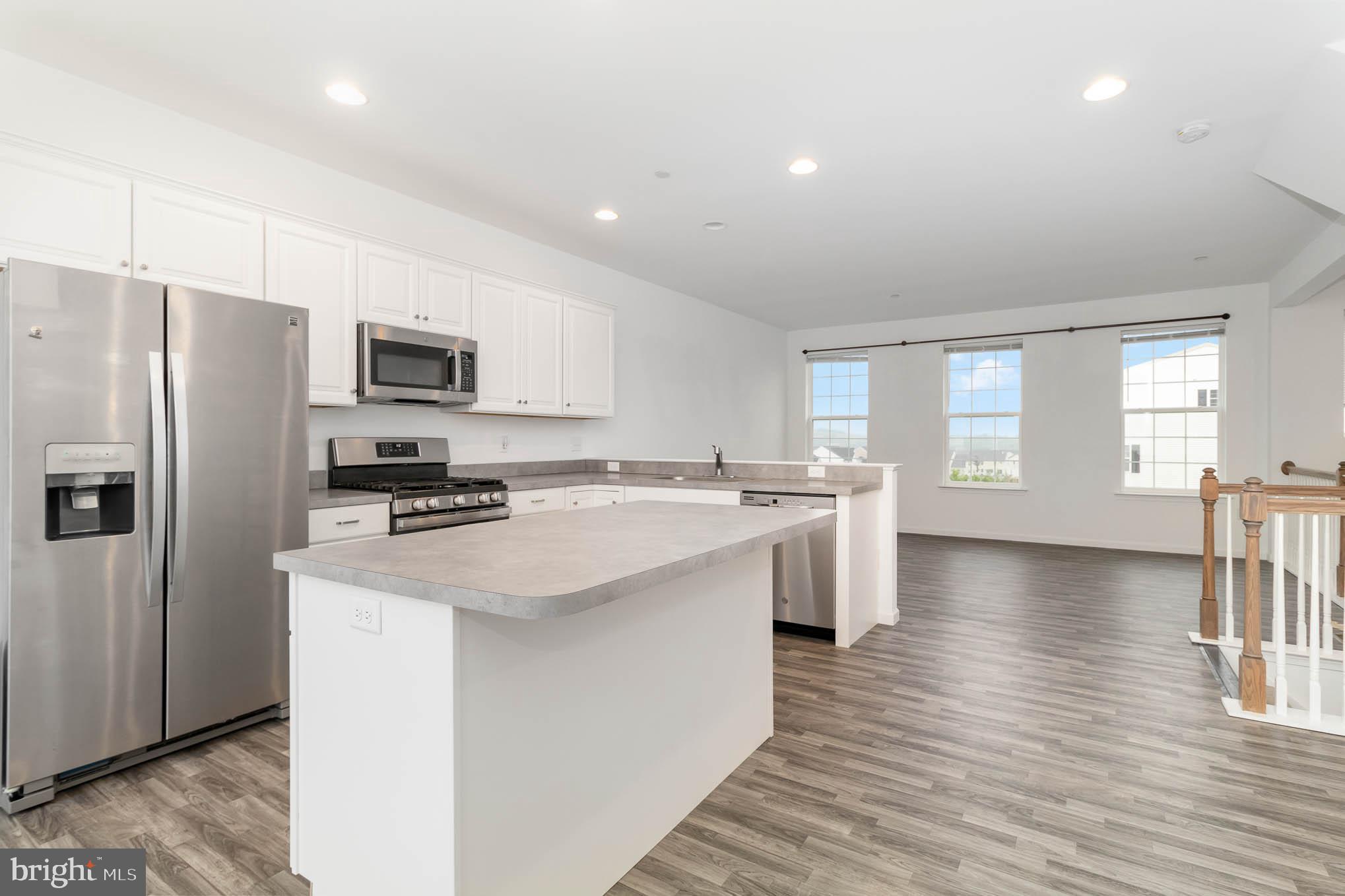 HANBURY COURT - Residential Lease