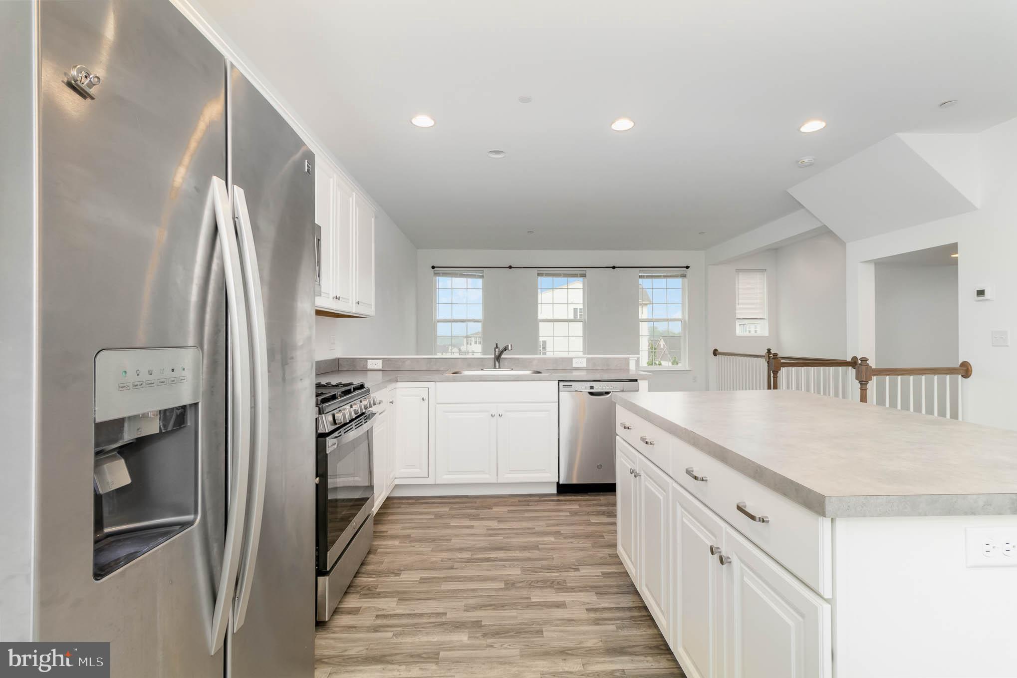 HANBURY COURT - Residential Lease