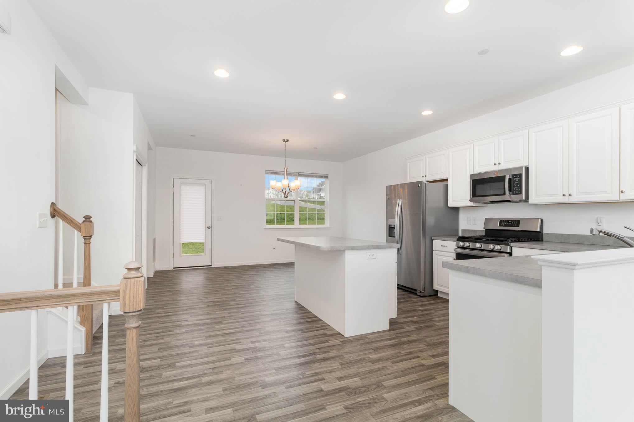 HANBURY COURT - Residential Lease