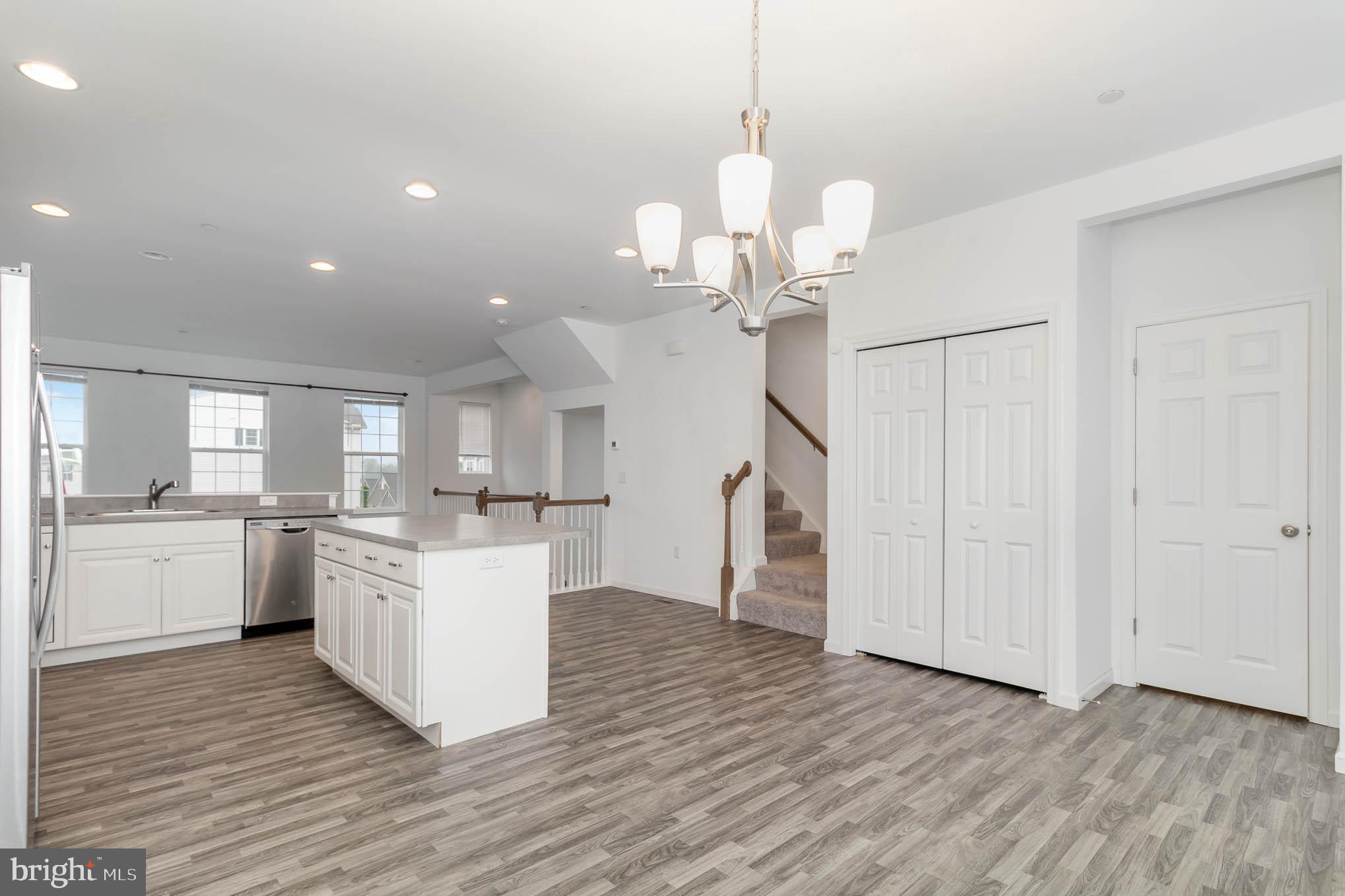 HANBURY COURT - Residential Lease