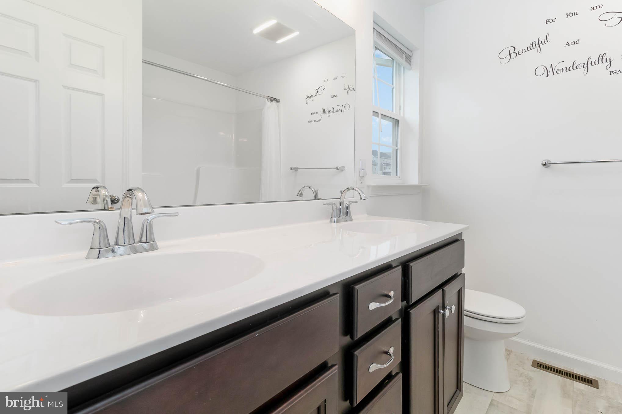 HANBURY COURT - Residential Lease