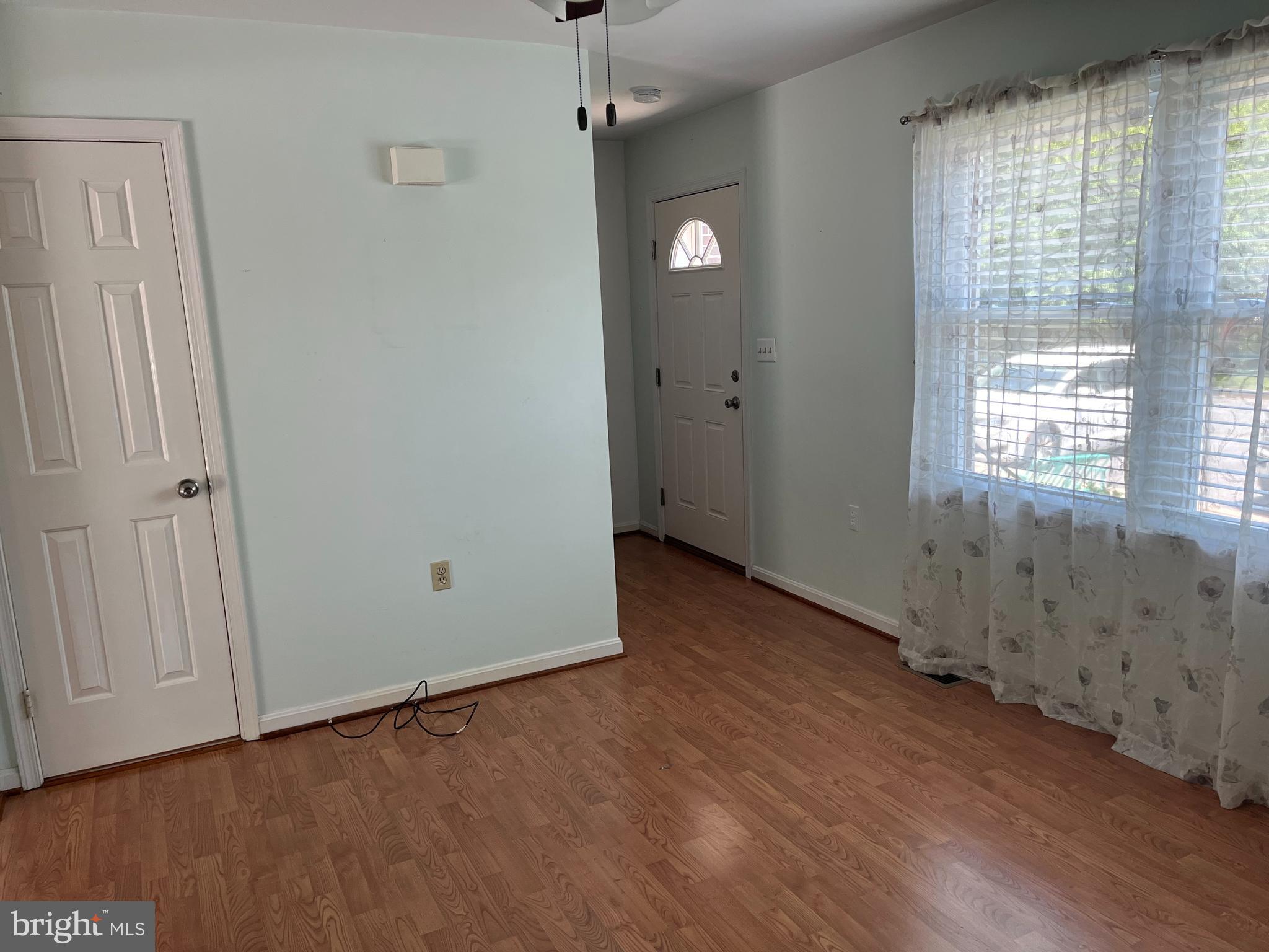 WINDY KNOLL - Residential