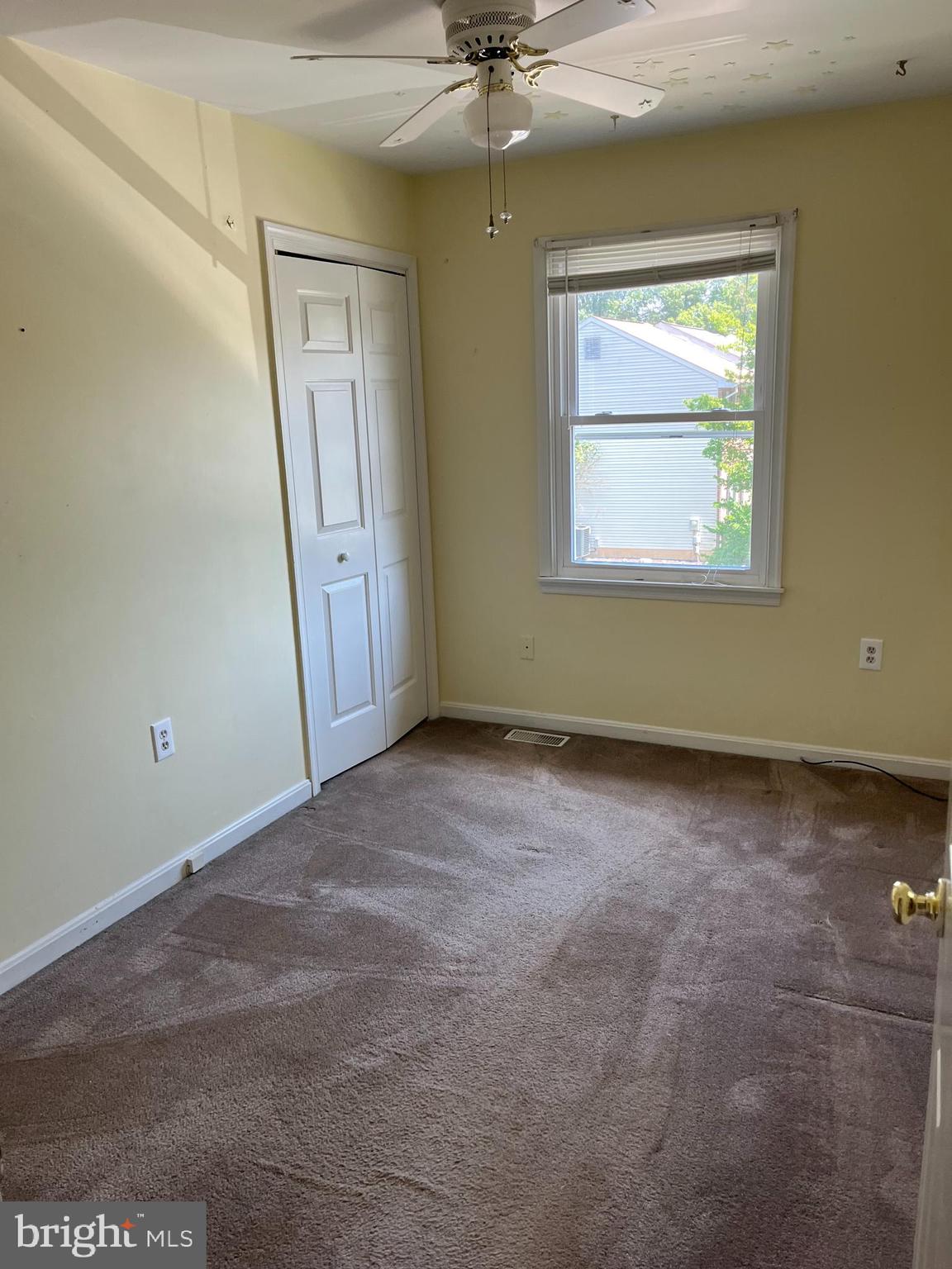 WINDY KNOLL - Residential