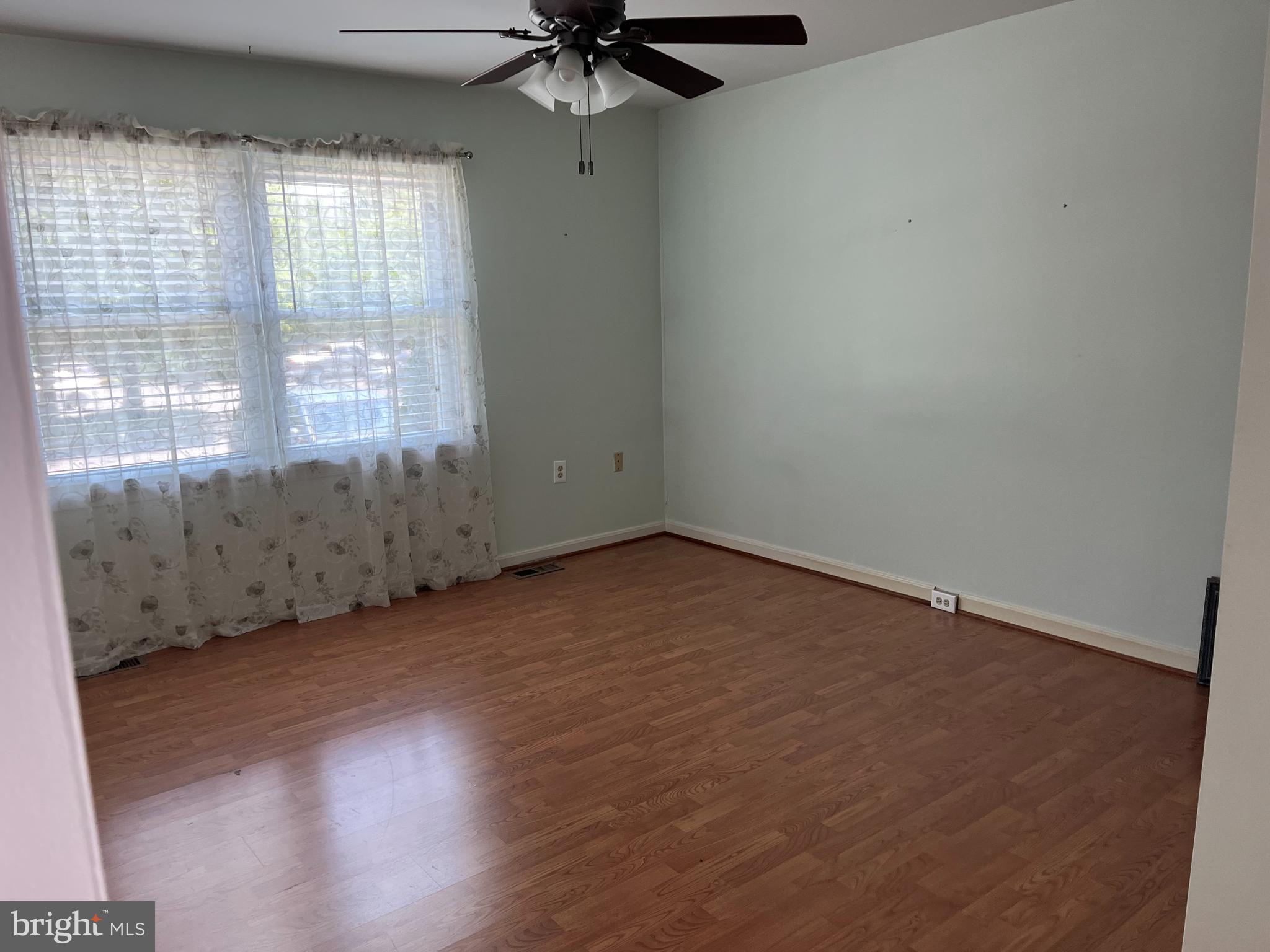 WINDY KNOLL - Residential