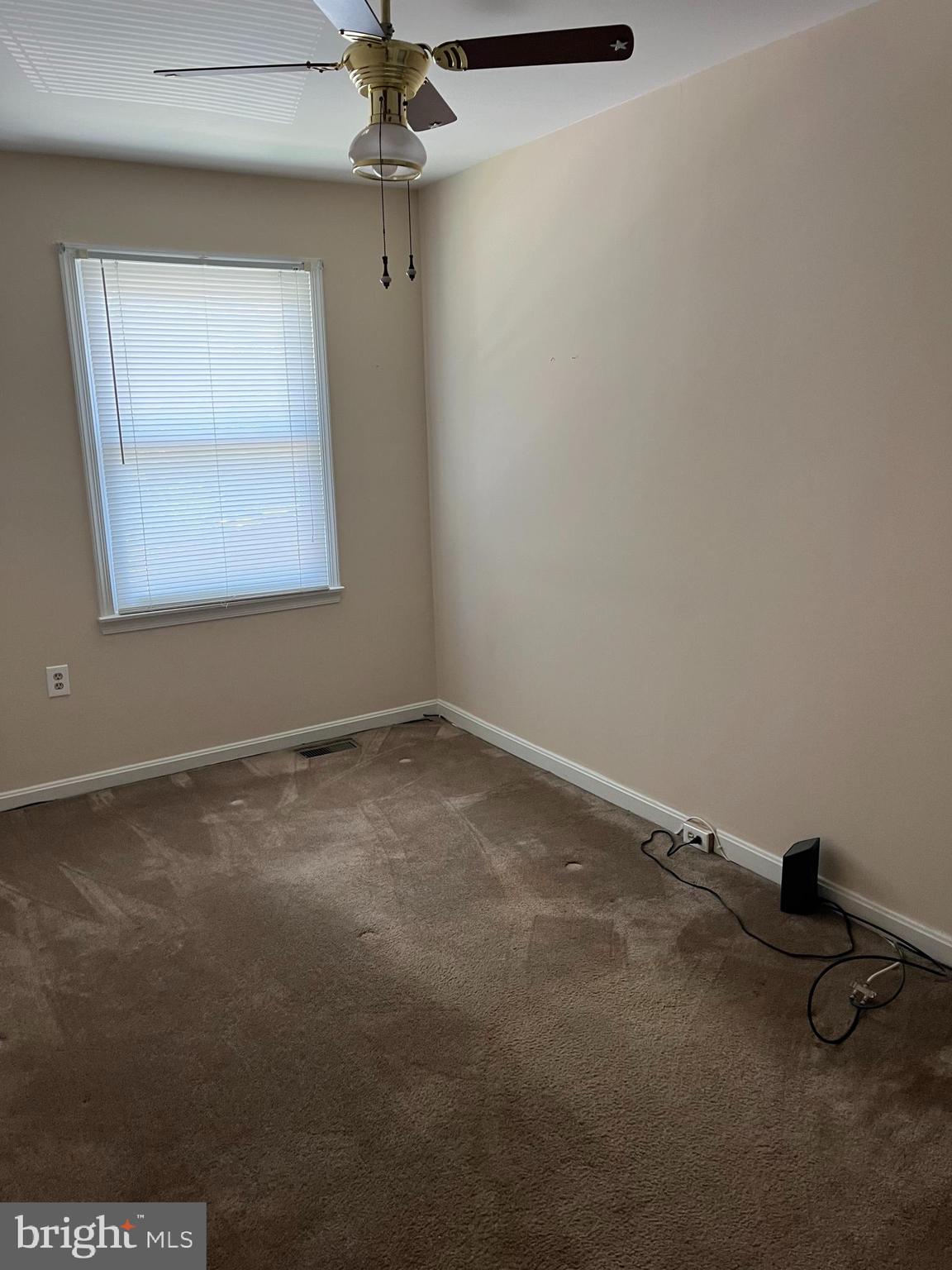 WINDY KNOLL - Residential