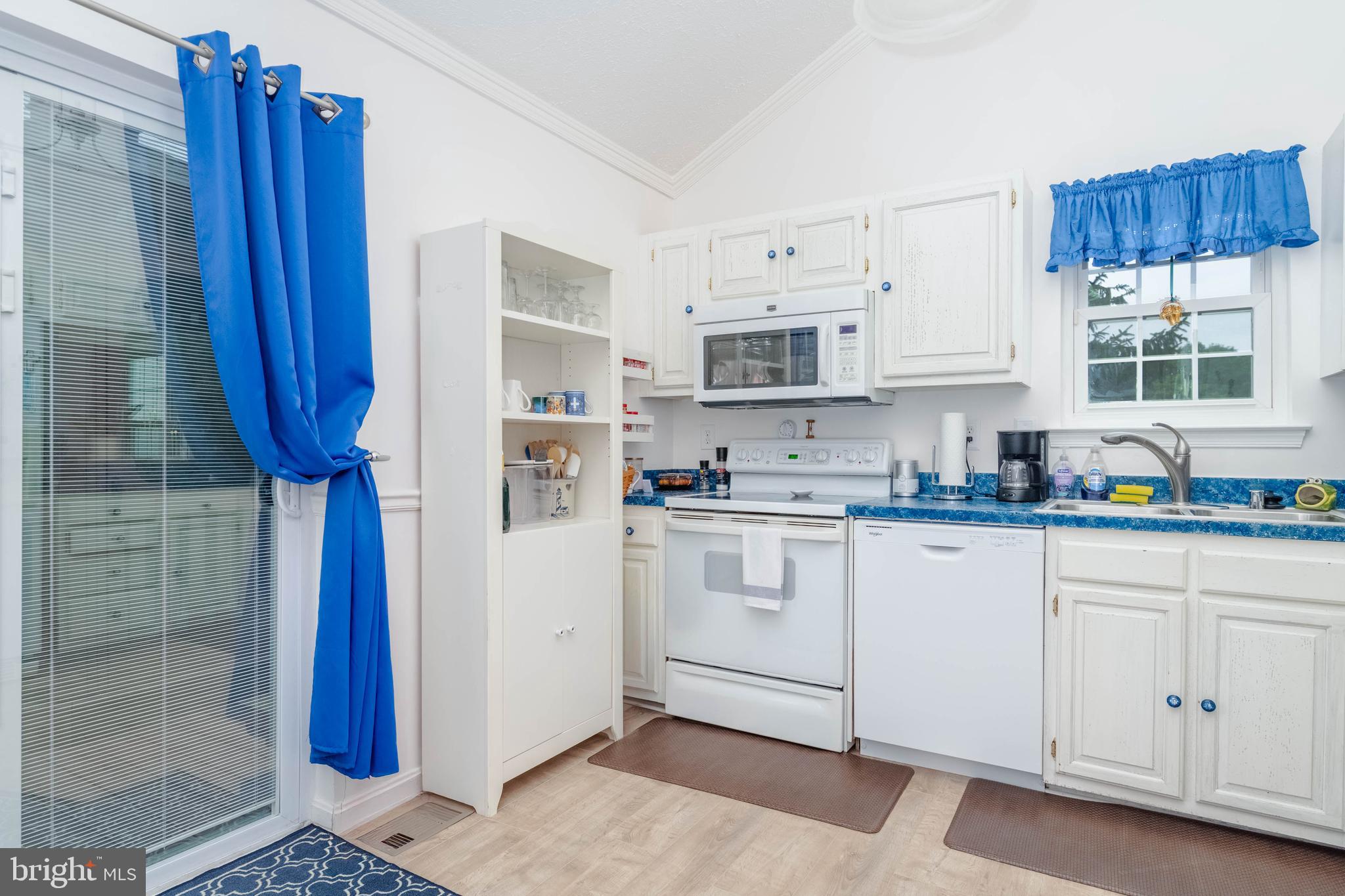 RIVERSIDE - Residential