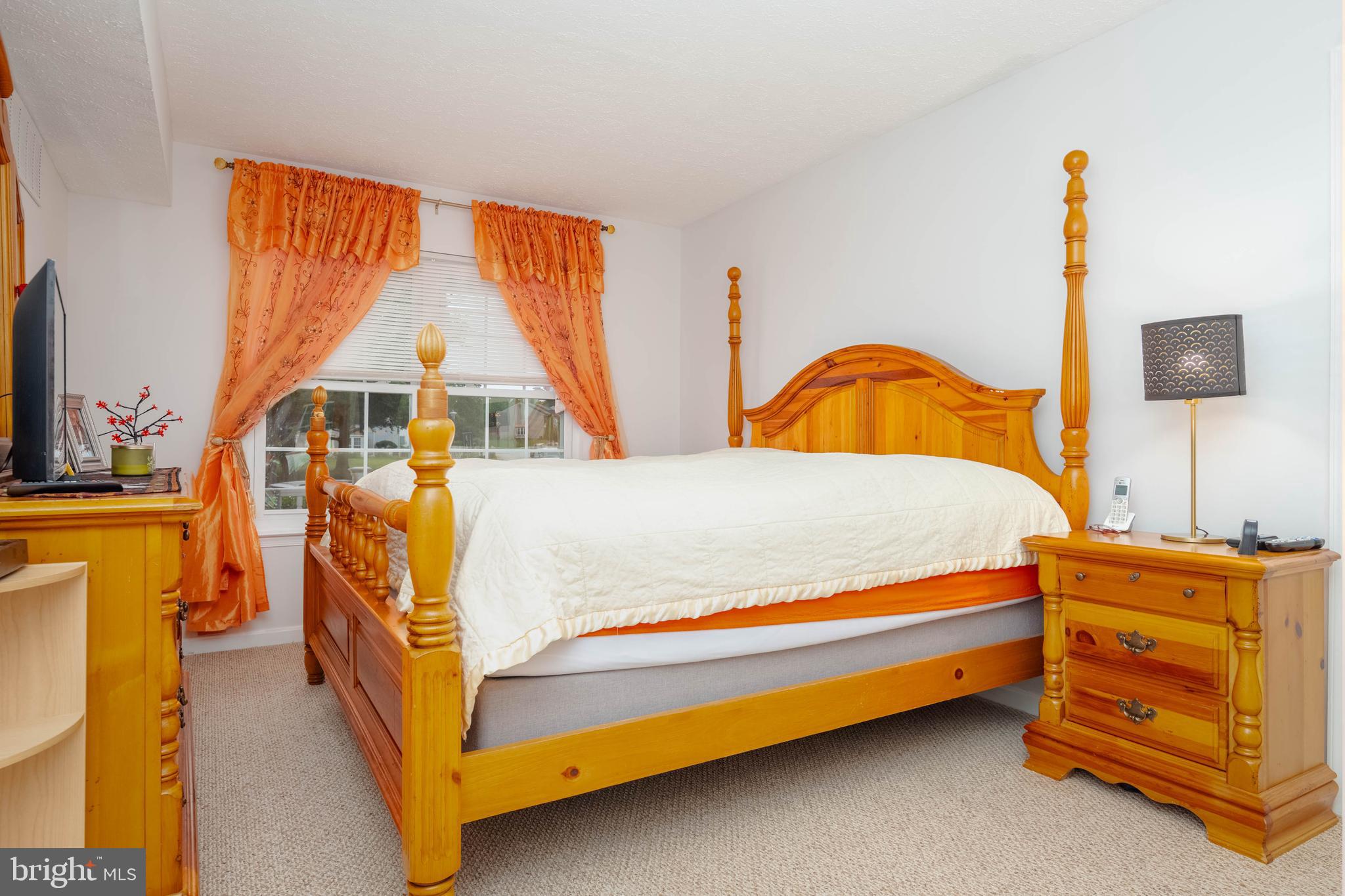 RIVERSIDE - Residential