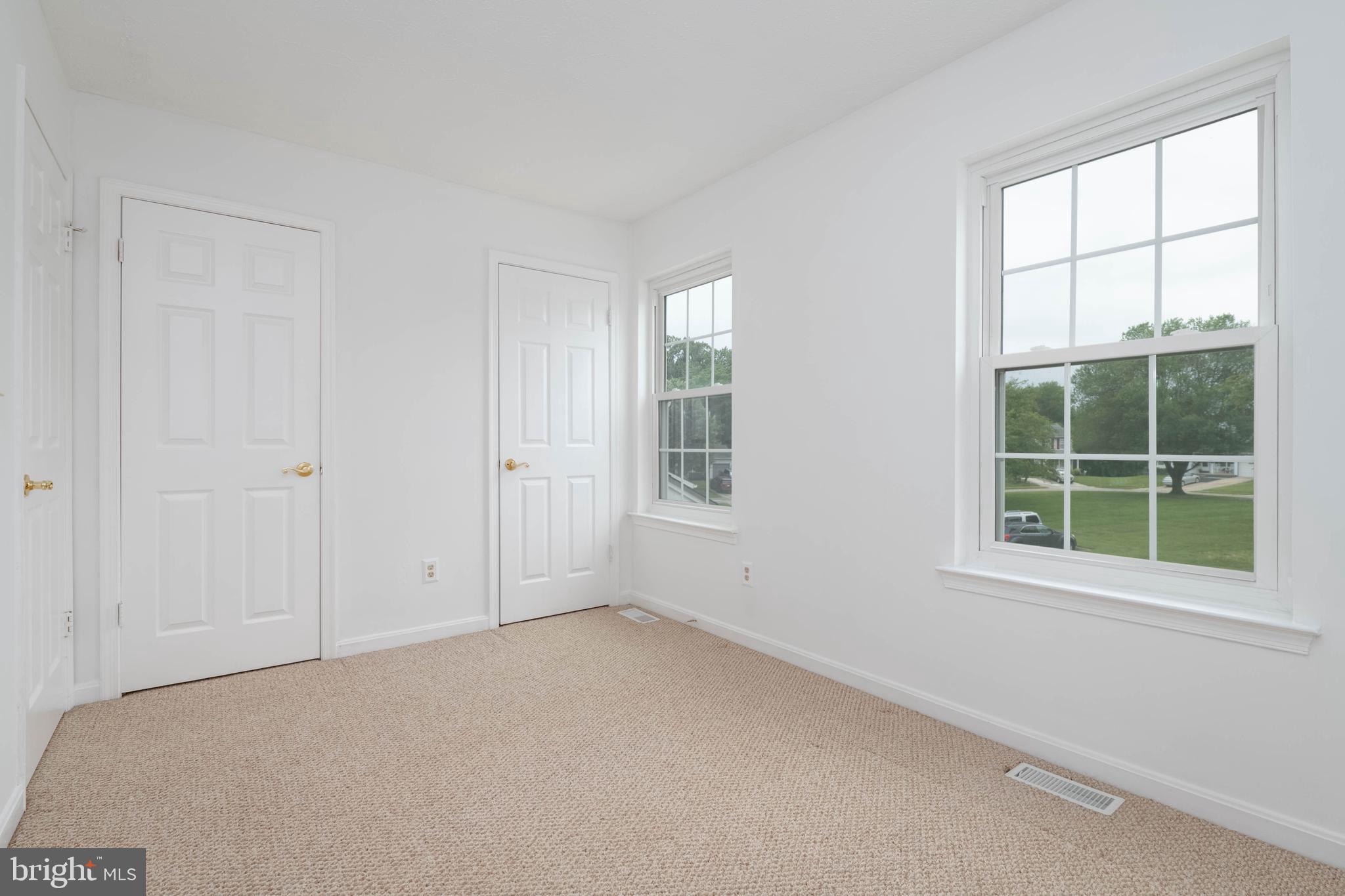 RIVERSIDE - Residential