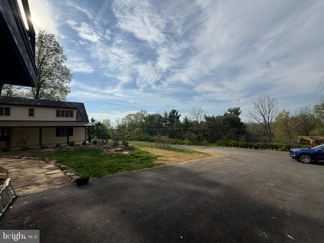 WHITE OAKS - Residential