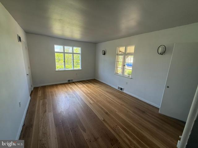 WHITE OAKS - Residential