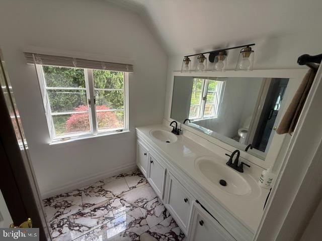 WHITE OAKS - Residential
