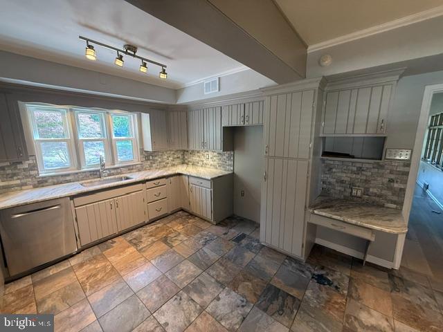 WHITE OAKS - Residential